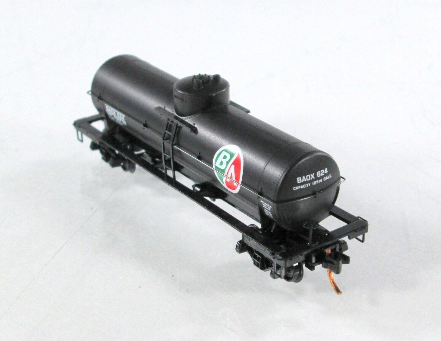 N Scale **BRITISH AMERICAN OIL** Tanker 4-Set - Micro Trains, PWRS Special *RARE