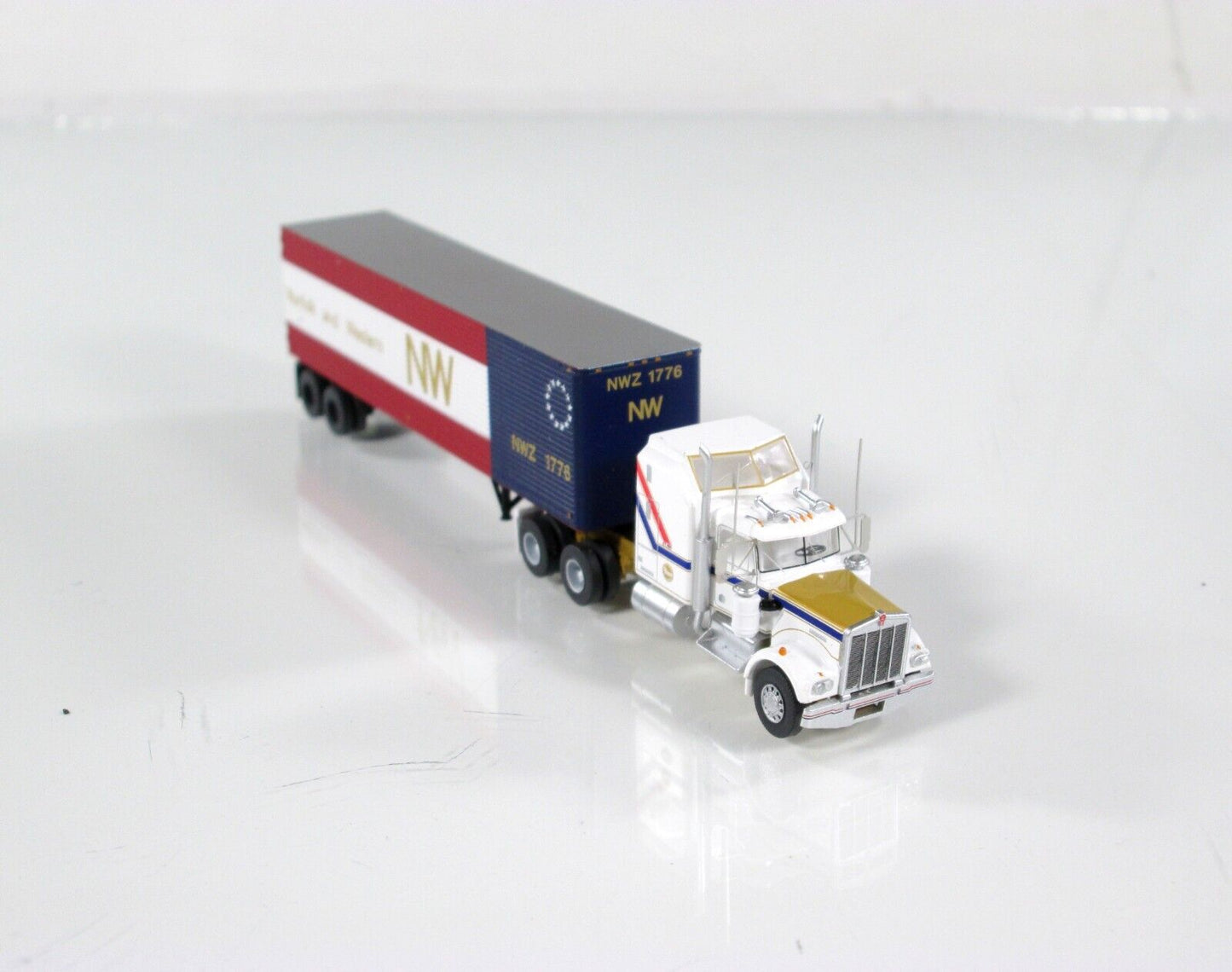 N Scale N&W BICENTENNIAL Kenworth W900 VIT 200 Tractor, Trailer, Trainworx 59027