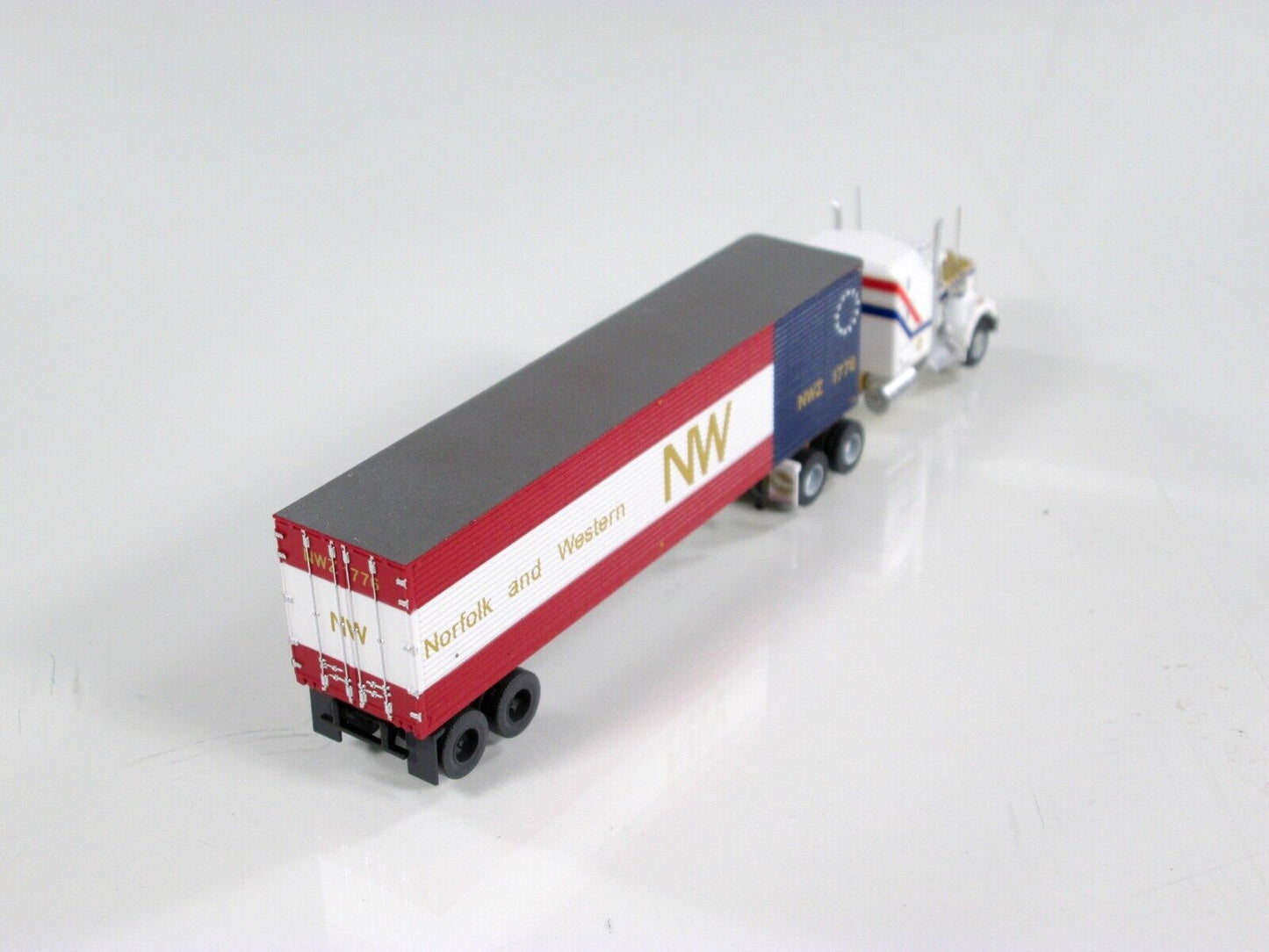 N Scale N&W BICENTENNIAL Kenworth W900 VIT 200 Tractor, Trailer, Trainworx 59027