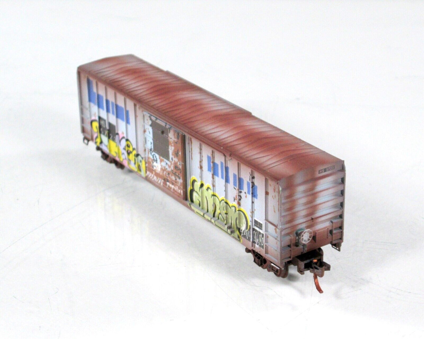 N Scale *ROCK ISLAND* Weathered Graffiti Box Car HS #5723 -Micro Trains 02552019