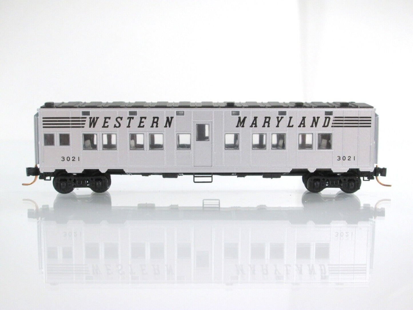 N Scale **WESTERN MARYLAND** 50' Troop Sleeper Car #3021 - Micro Trains 11600050