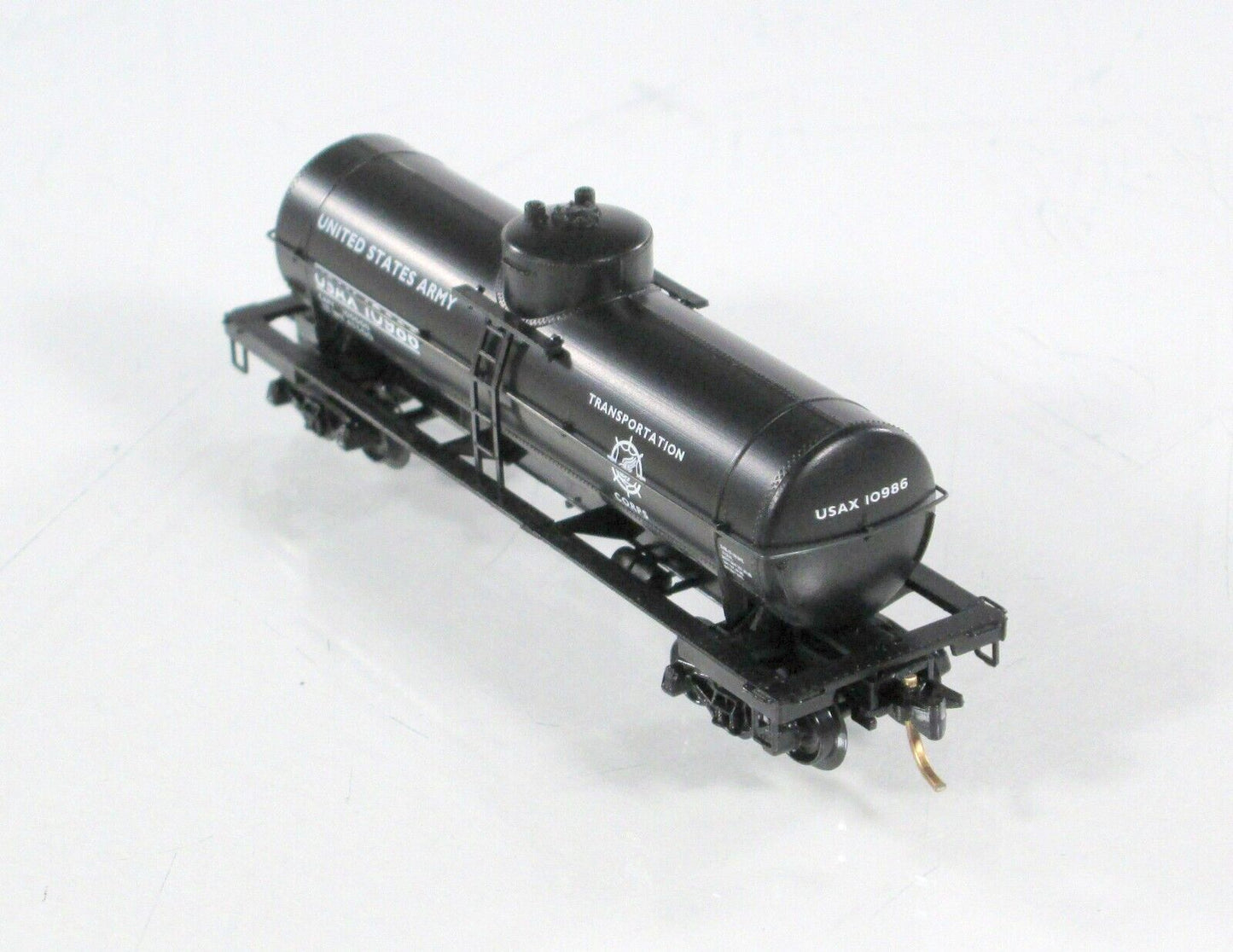 N Scale ***US ARMY*** 36' Single Dome Tank Car, USAX 10986 -- Micro Trains 65370