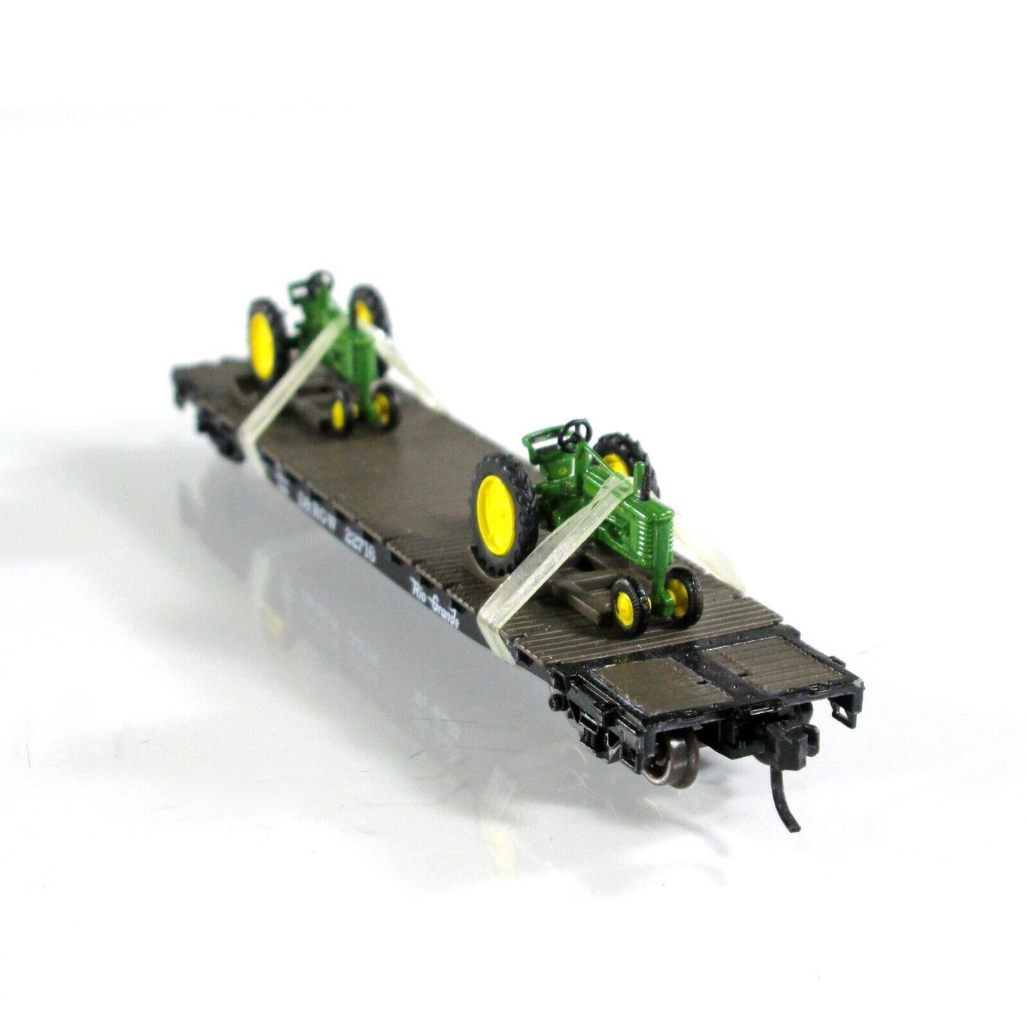 N Scale *JOHN DEERE* Tractors, Flat Car *RIO GRANDE* 22716 - Athearn 10435 *RARE