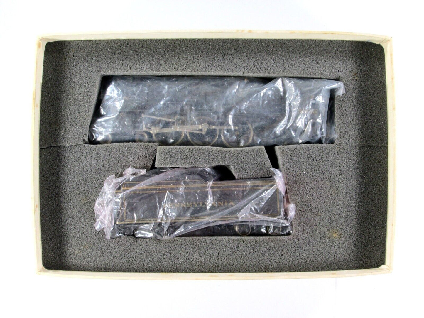 HO Scale BRASS Pennsylvania 4-6-2 Steam K-4 Locomotive, PRR 5698 - United Models