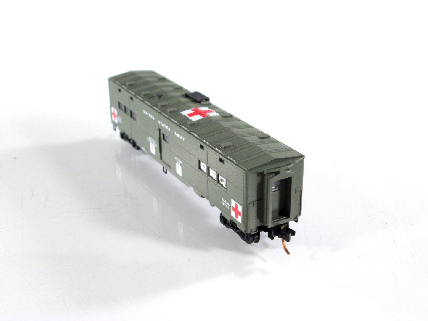 N Scale WWII US Army Troop Kitchen HOSPITAL Car, USA #8731 - Micro Trains 118050