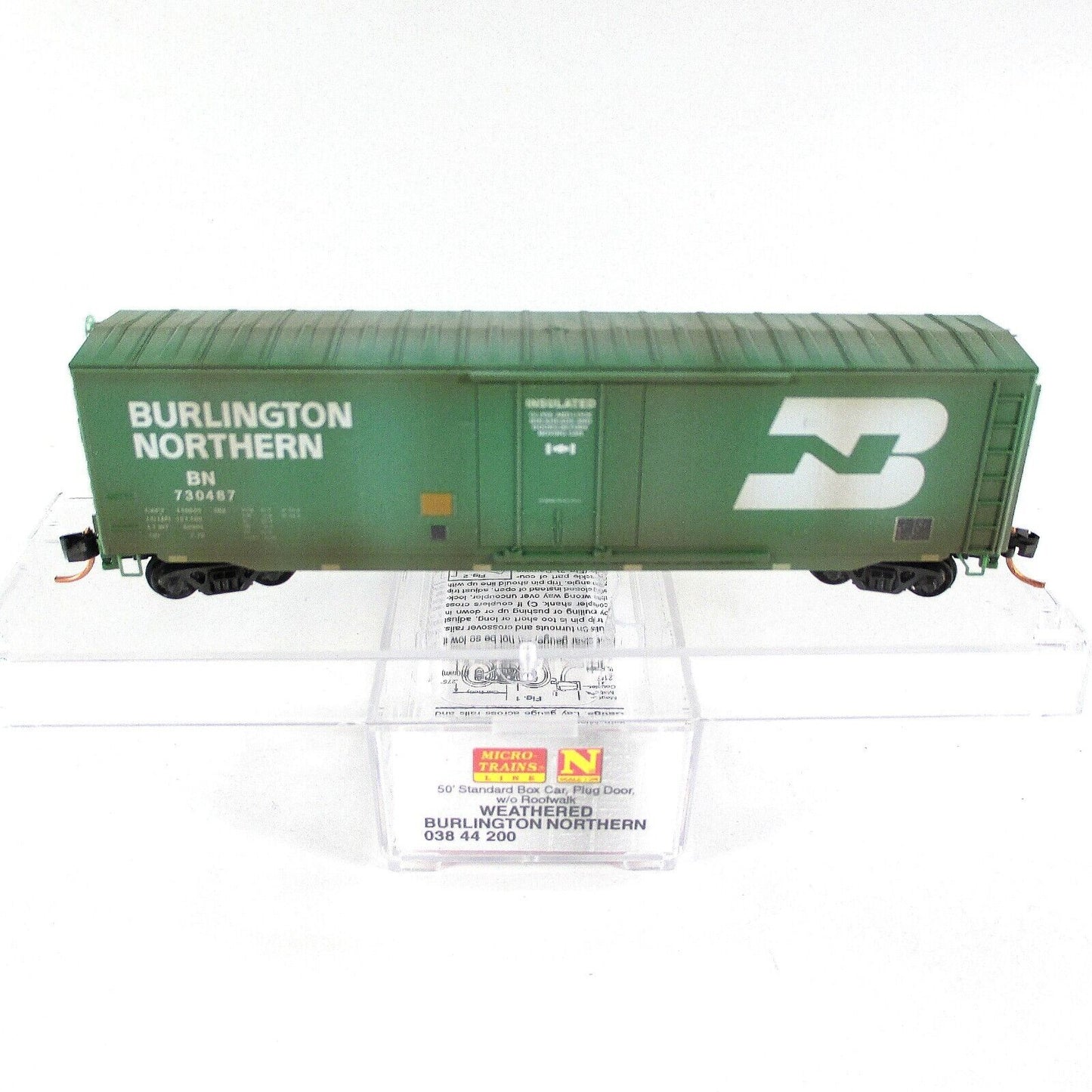 N Scale ***BN*** MERRY CHRISTMAS Graffiti 50' Box Car --- Micro Trains 03844200