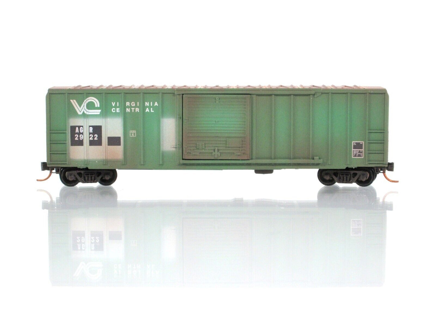 N Scale **ALABAMA & GULF COAST / VC** Weathered Box Car -- Micro Trains 02544850