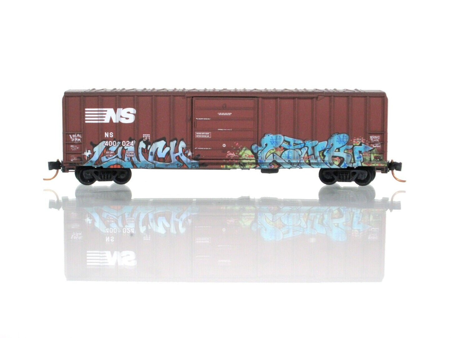 N Scale **NORFOLK SOUTHERN** *MARRY ME* Weathered Box Car -Micro Trains 02544731