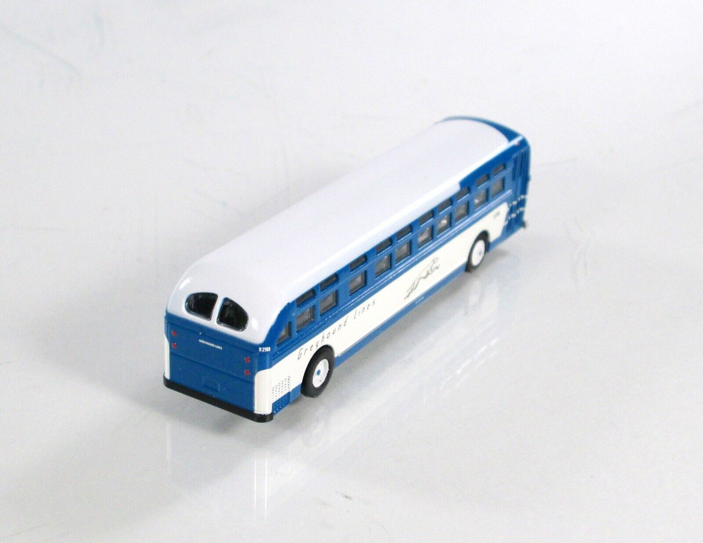 N Scale ***RICHMOND GREYHOUND LINES*** Motor Coach #R2188 - WHEELS of TIME 90711