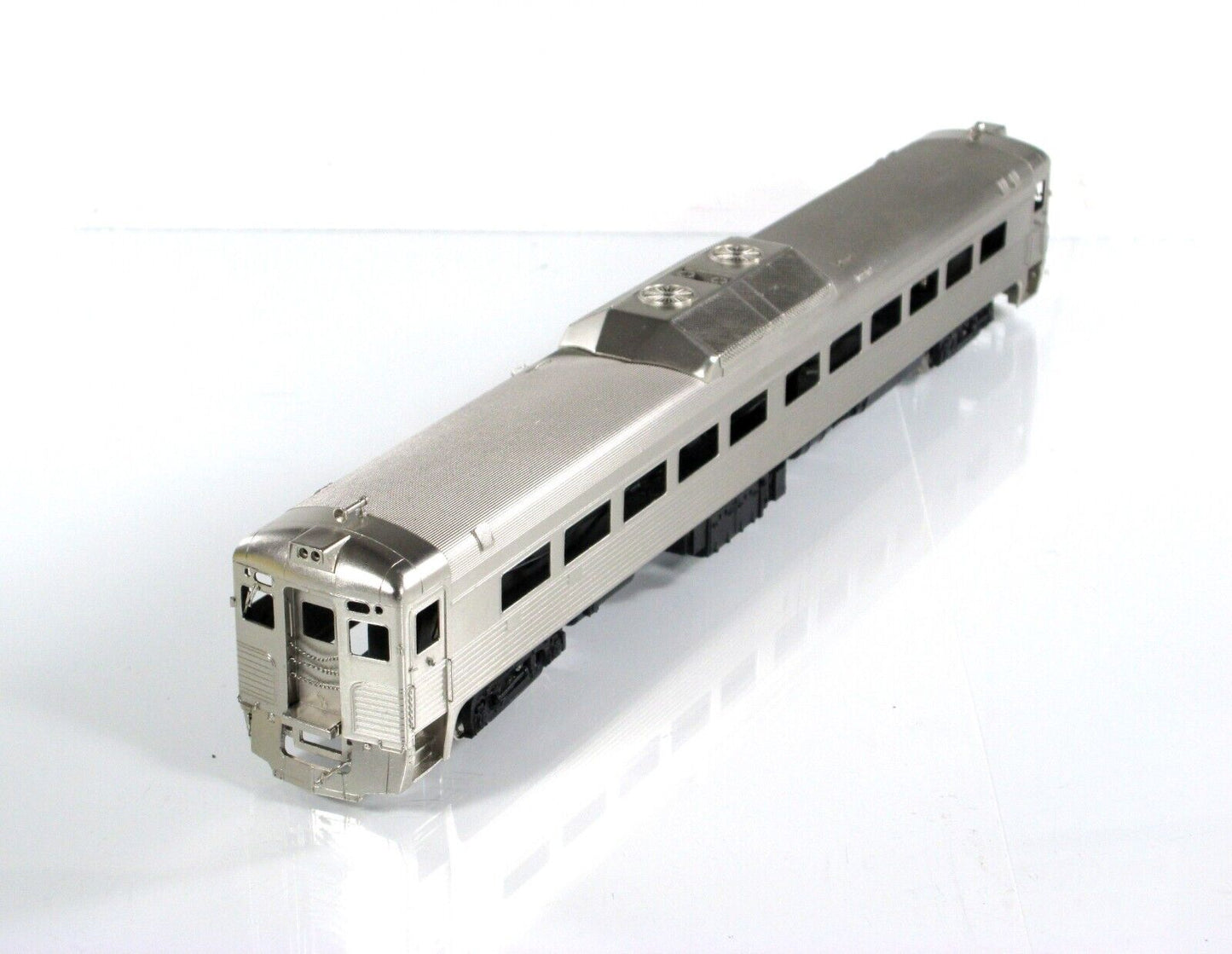 HO Scale BRASS RDC-1 Modernized Passenger Coach Car - The Train Shop, Samhongsa