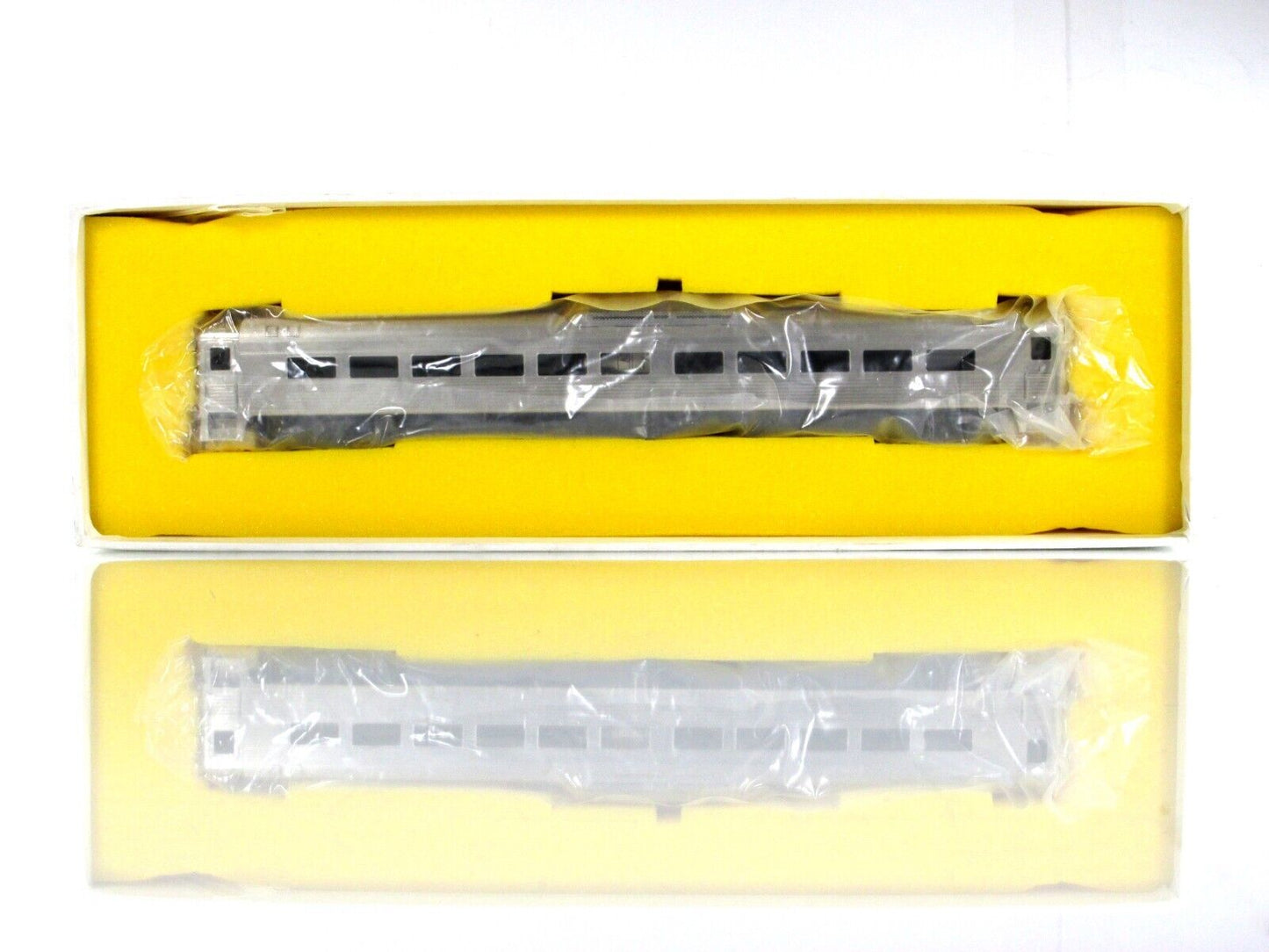 HO Scale BRASS RDC-1 Modernized Passenger Coach Car - The Train Shop, Samhongsa