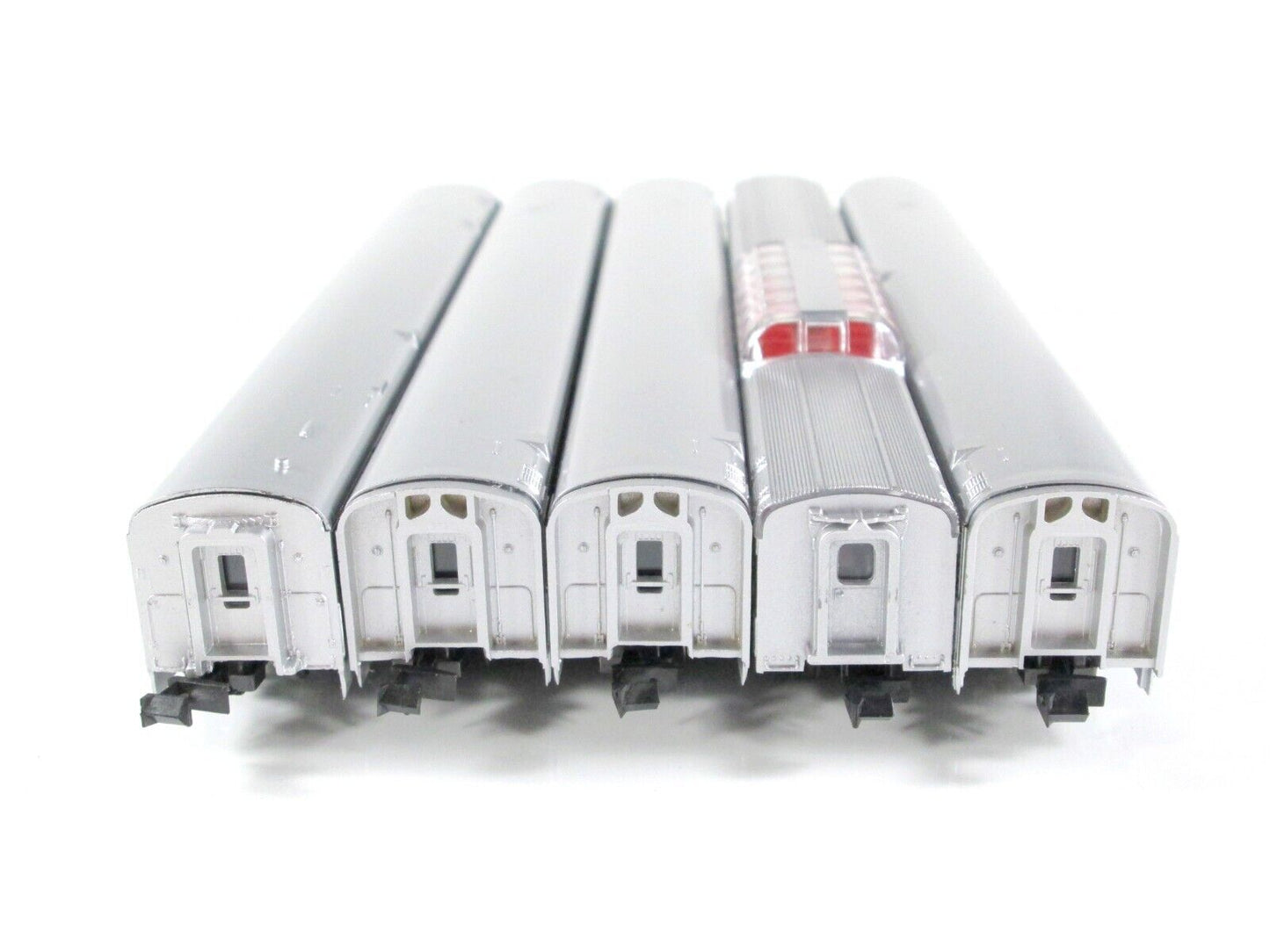 N Scale *BURLINGTON* Lightweight Corrugated Passenger 5-Car Set - Con-Cor 540005