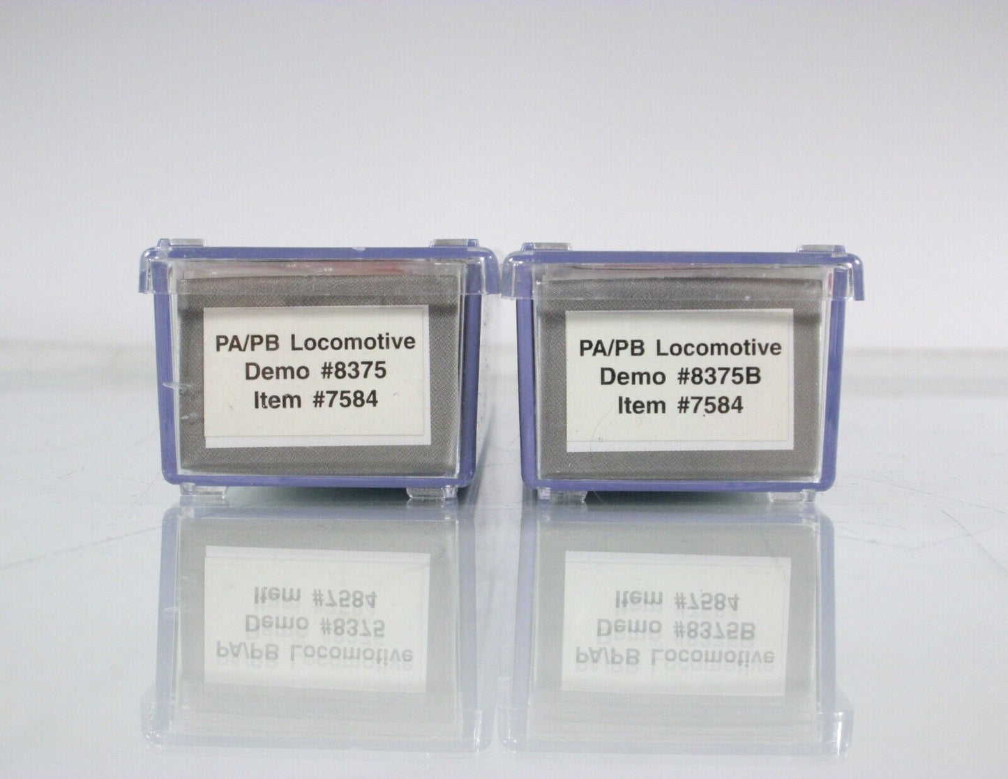 N Scale ***GE DEMONSTRATOR*** PA/PB Locomotive Pair #8375, 8375B -Life-Like 7584