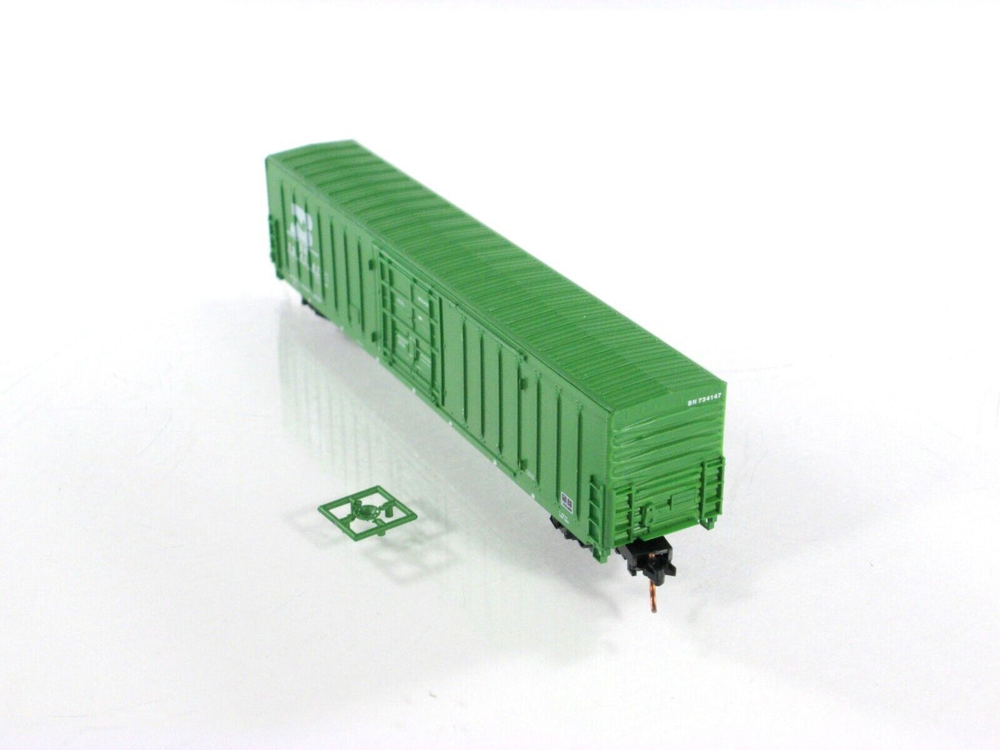 N Scale **BURLINGTON NORTHERN** 62' Beer 6-Car Reefer Set - Red Caboose RN-17291