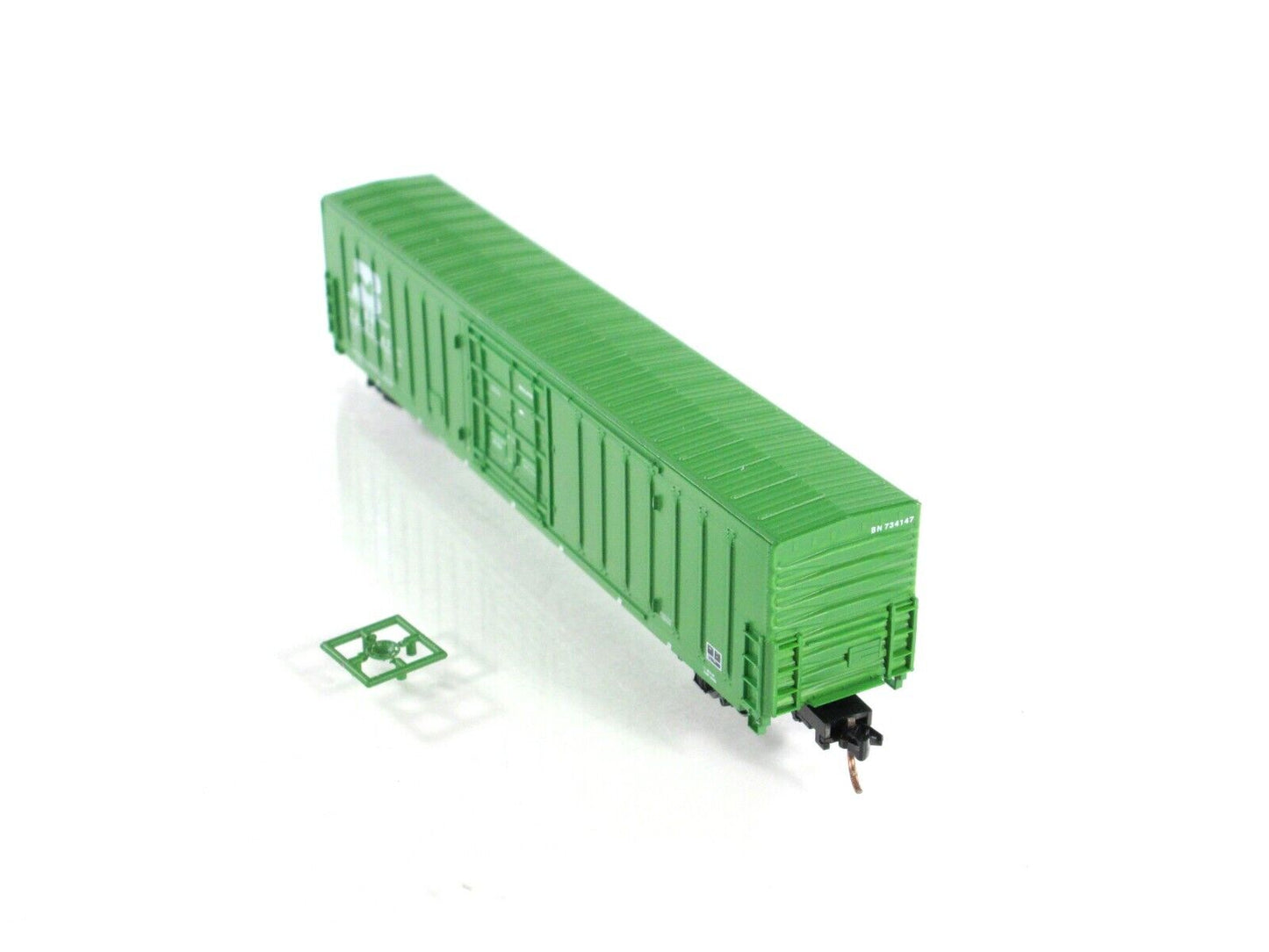 N Scale **BURLINGTON NORTHERN** 62' Beer 6-Car Reefer Set - Red Caboose RN-17291