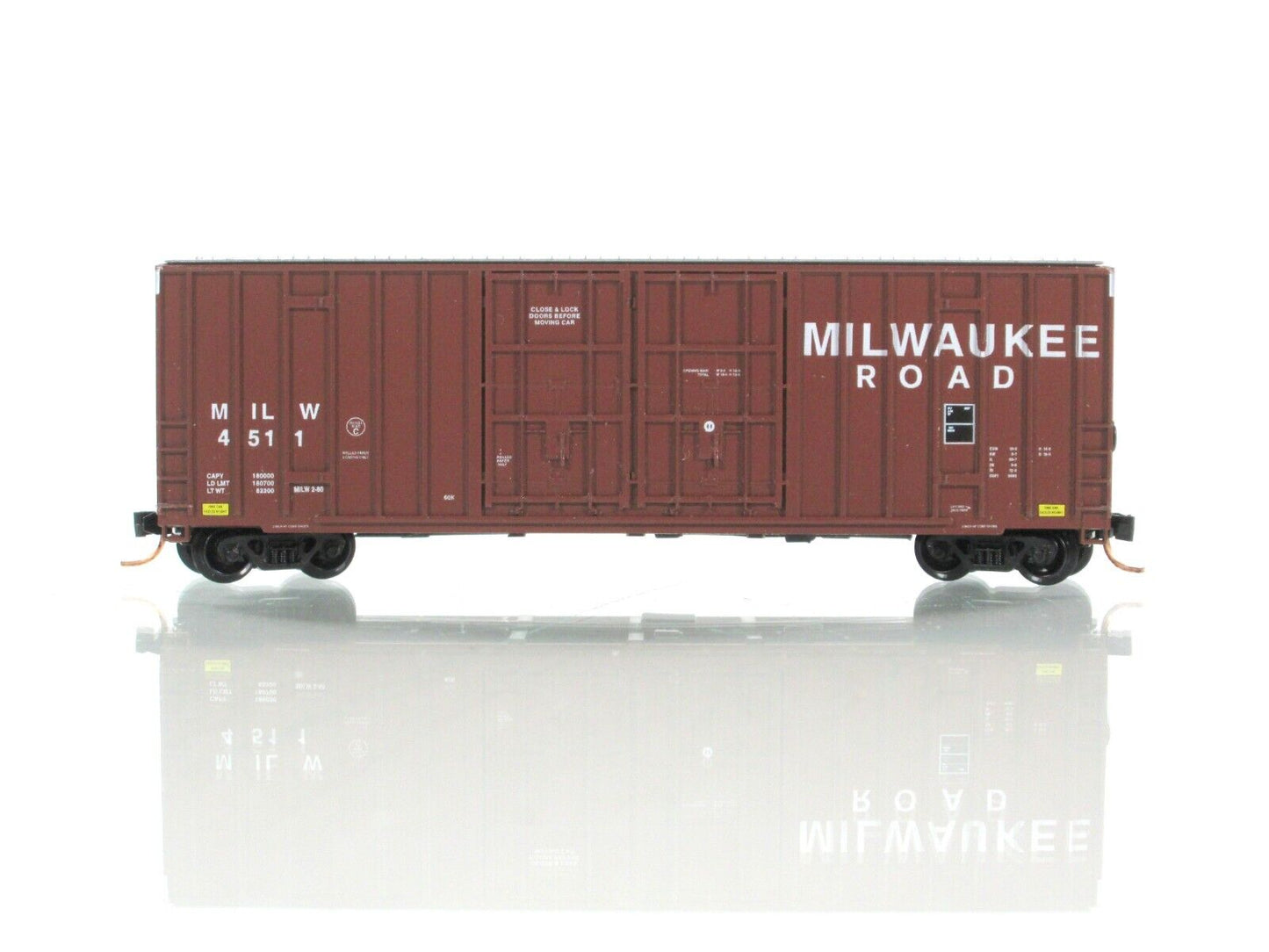 N Scale ***MILWAUKEE ROAD*** Excess Height Box Car 4-Pack -- LBF 5560, MTL Cplrs