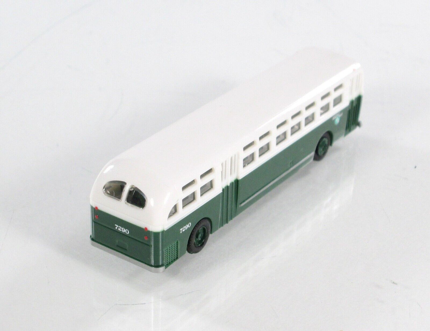 N Scale ***CHICAGO TRANSIT AUTHORITY*** Motor Coach #7290 - WHEELS of TIME 90151
