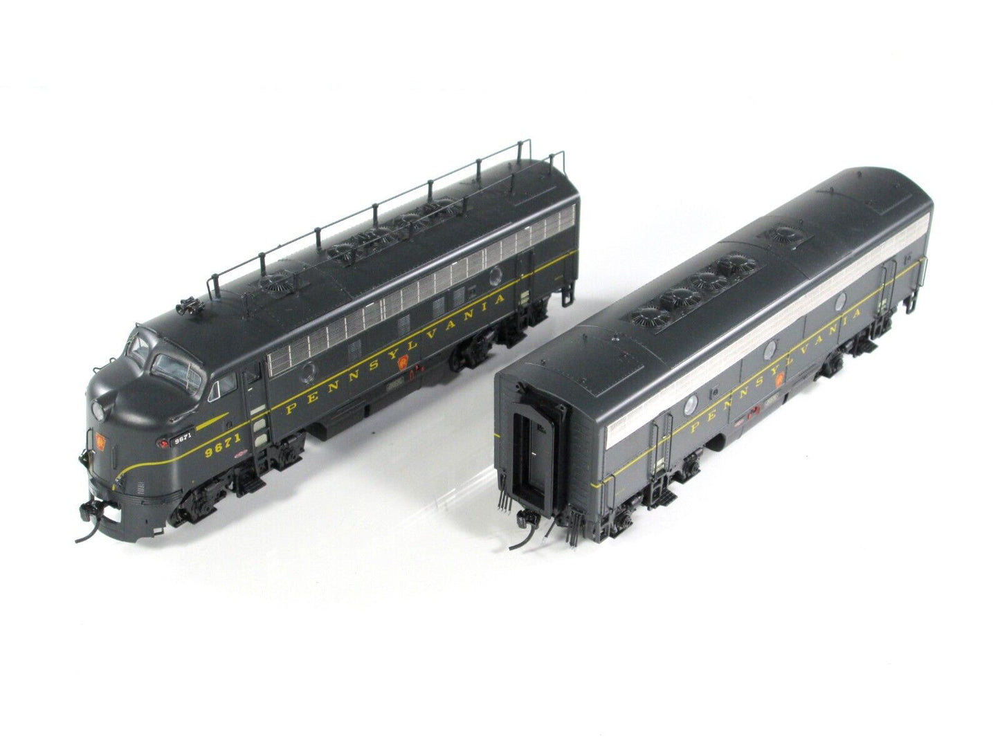 HO Scale **Pennsylvania** EMD F7 A-B #9671 -- Broadway 4848,  Paragon3 DCC Sound