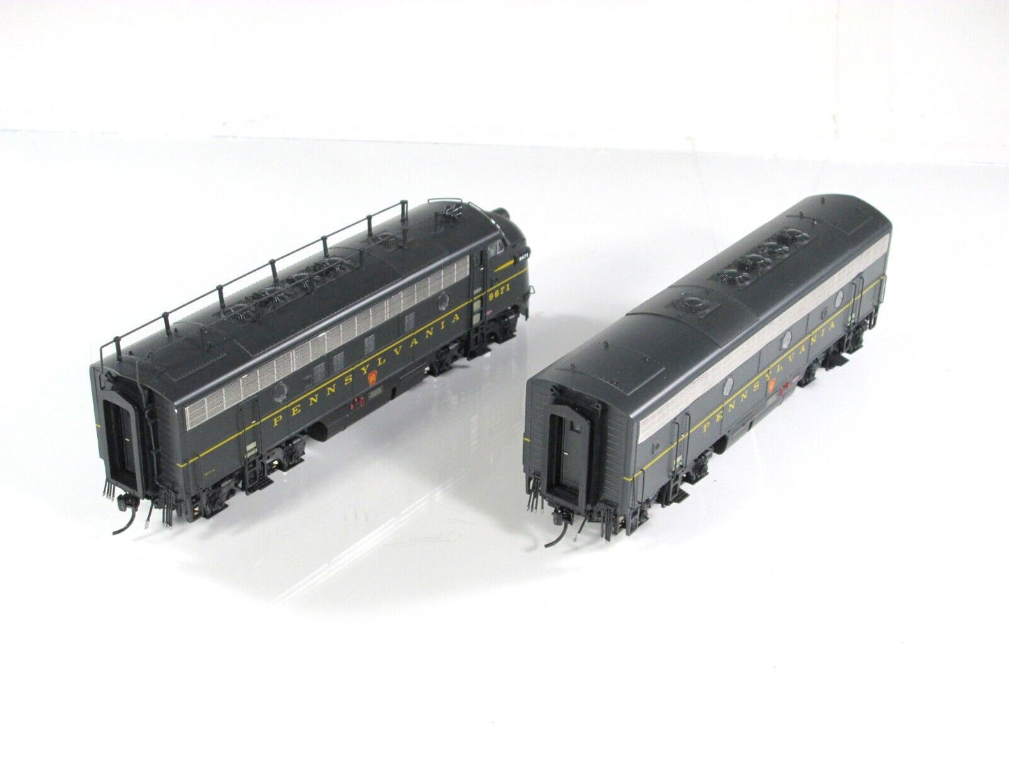 HO Scale **Pennsylvania** EMD F7 A-B #9671 -- Broadway 4848,  Paragon3 DCC Sound