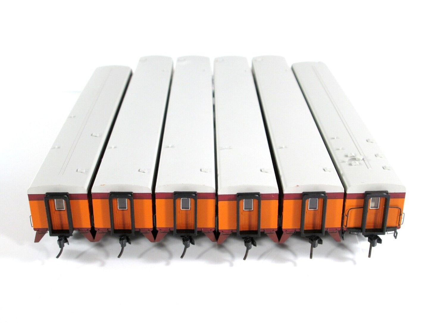 N Scale MILWAUKEE ROAD 1935 HIAWATHA Passenger Car 6-Pack Set, FOX VALLEY 40001