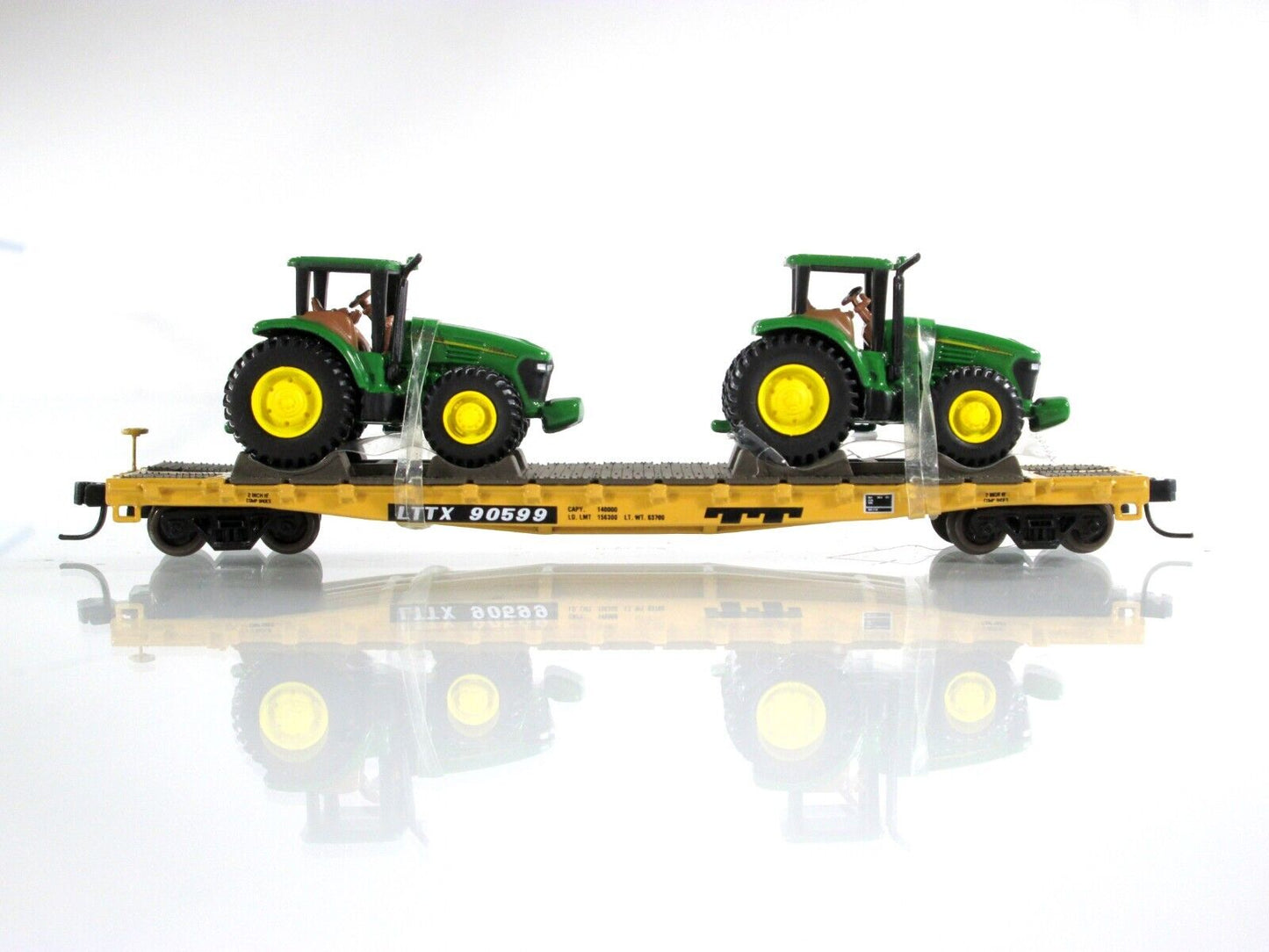 N Scale *JOHN DEERE* Tractors, TRAILER TRAIN Flat Car, TTX 90599 - Athearn 10446