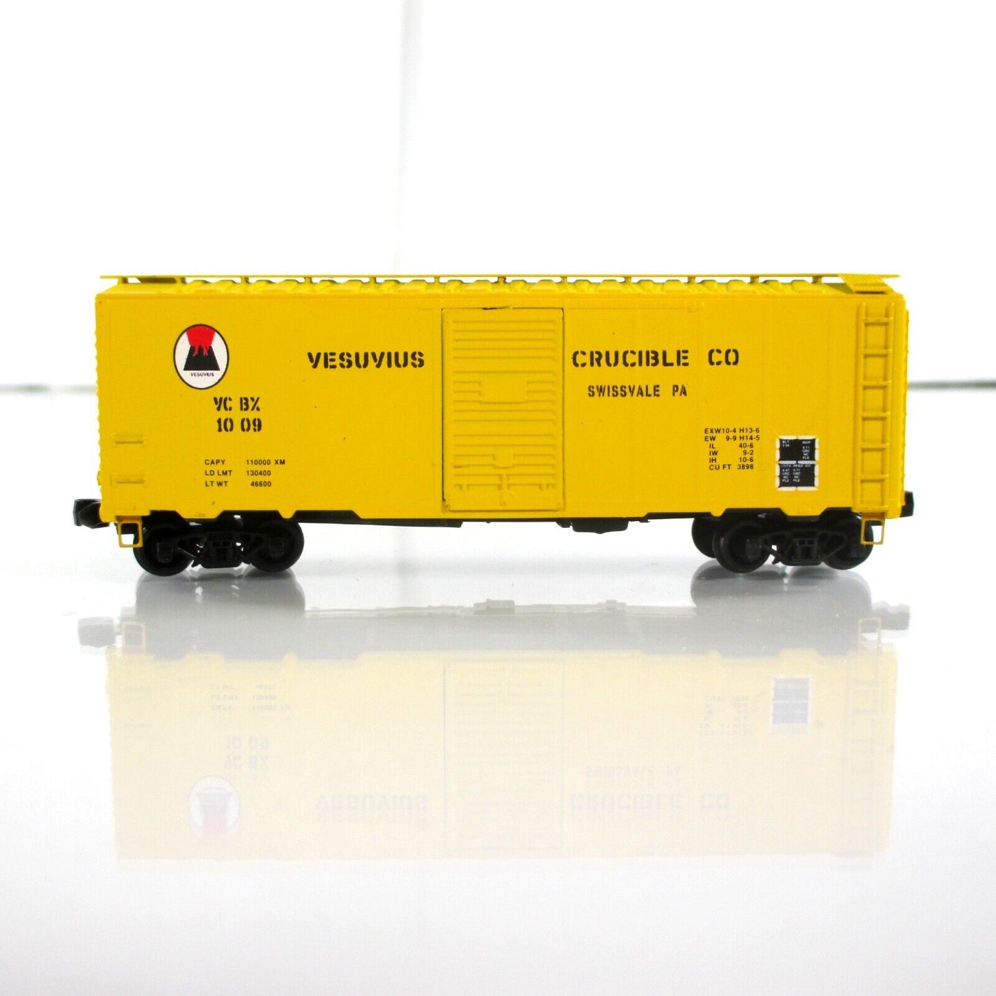 N Scale ***VESUVIUS CRUCIBLE** 40' Box Car -- VCBX #1009 -- Deluxe 141901 **Rare