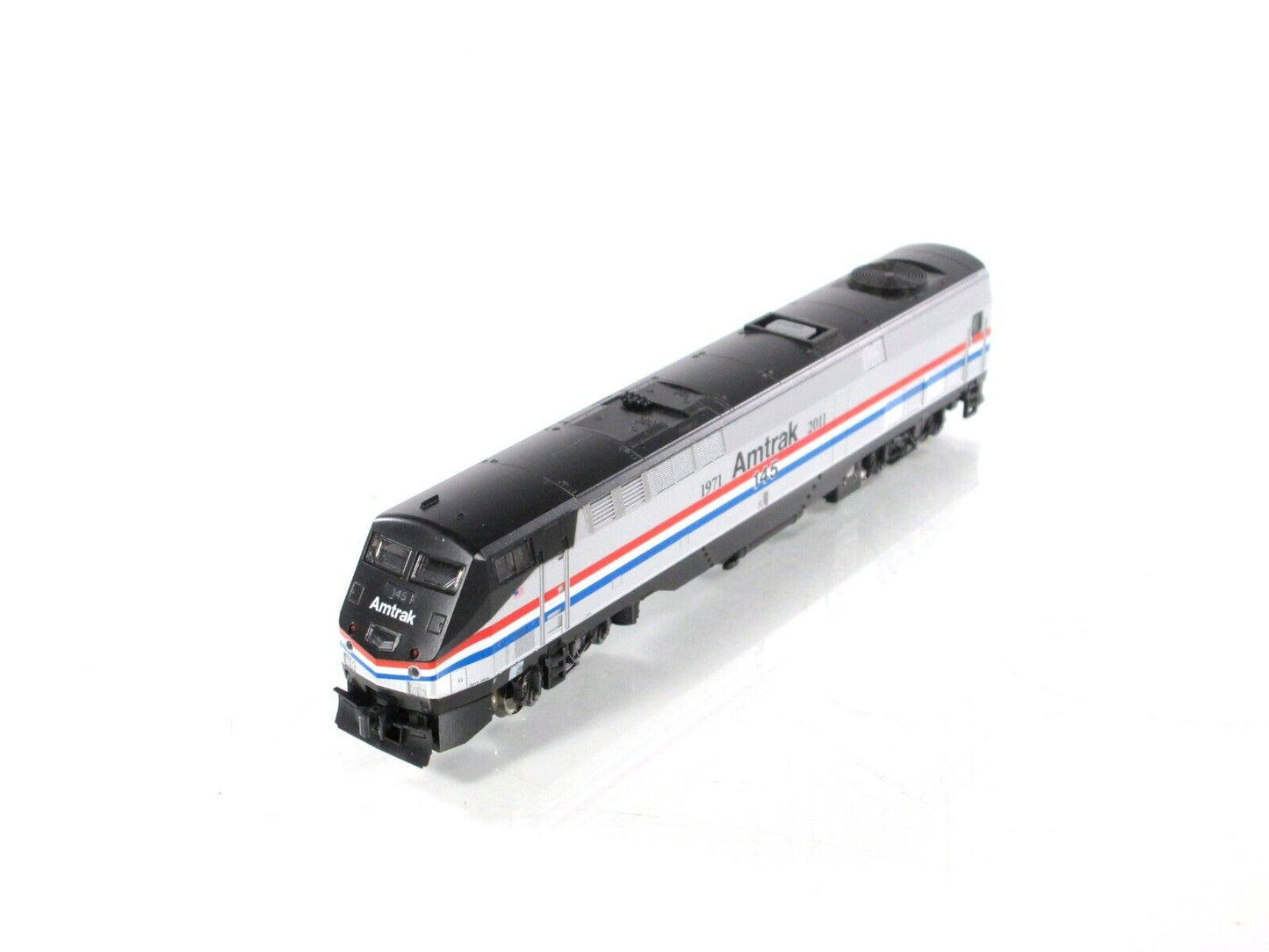 N Scale ***AMTRAK*** Phase III P42 Locomotive #145 ------ Kato 176-6021, DCC Rdy