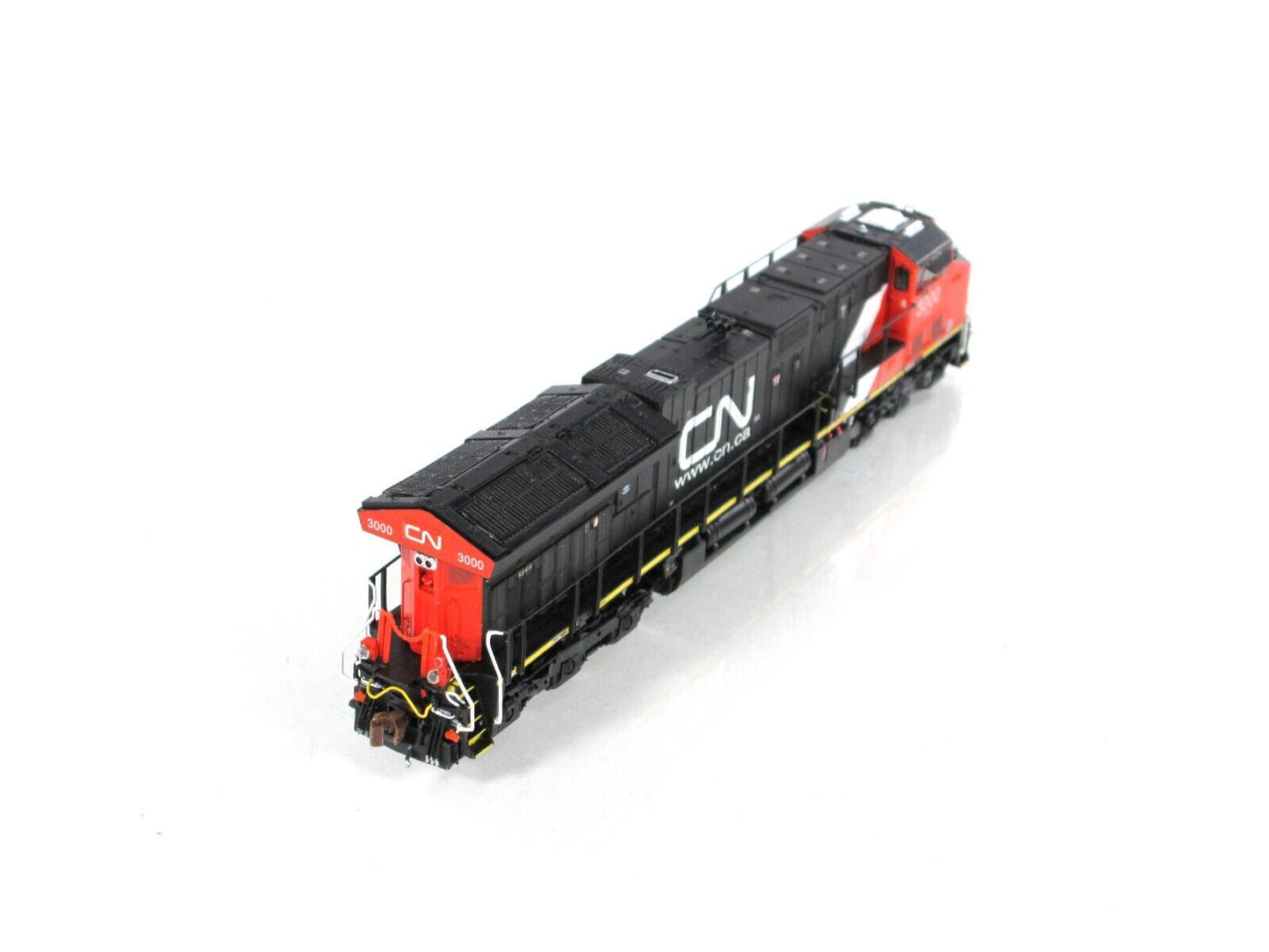 N Scale **CANADIAN NATIONAL** GEVO ET44AC #3000 -- ScaleTrains SXT30617, DCC Rdy