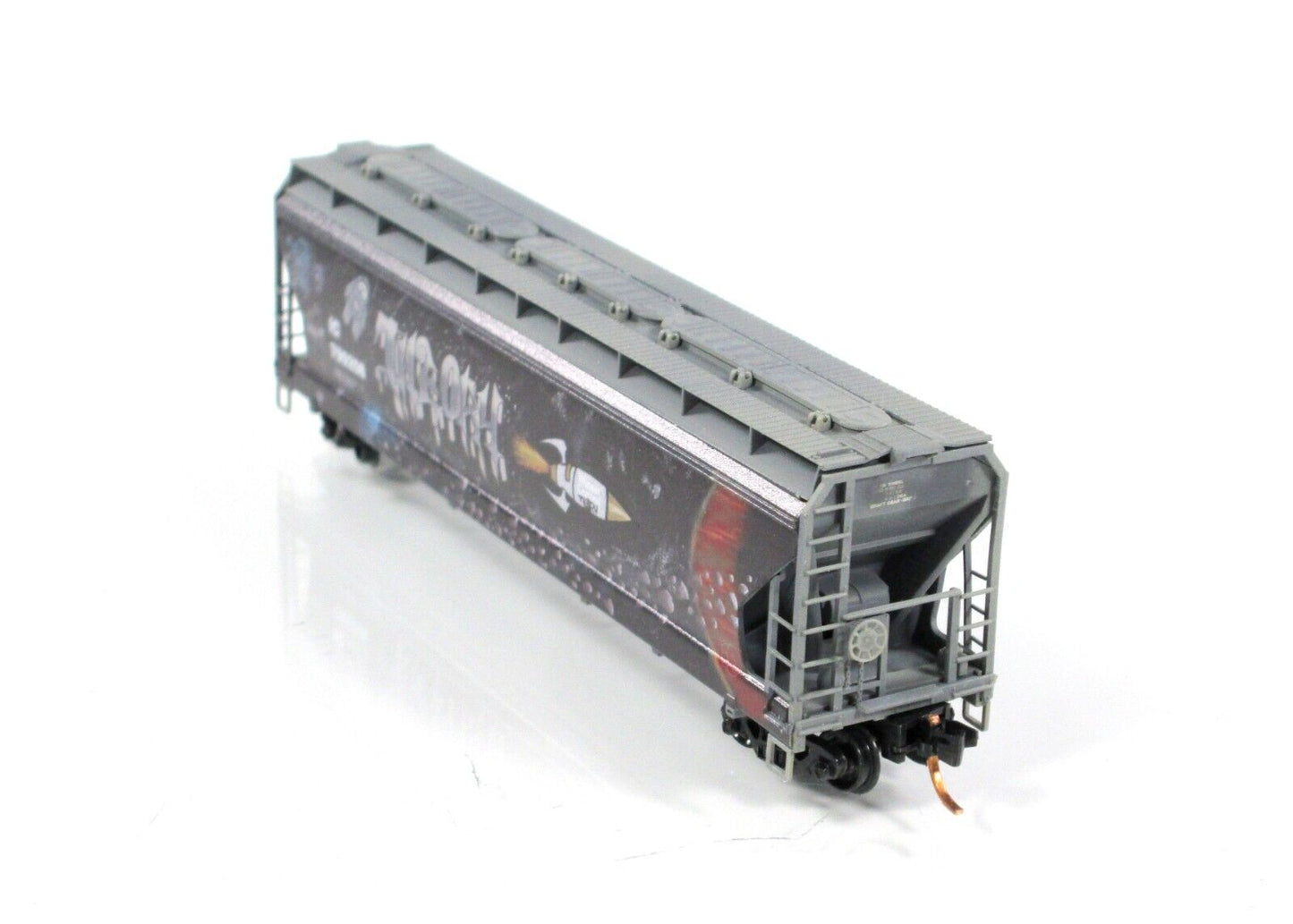 N Scale **ILLINOIS CENTRAL** Graffiti Hopper, IC #799208 --Micro Trains 09444200