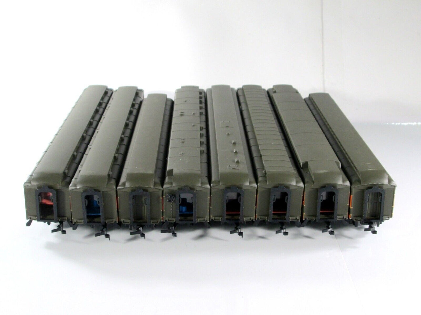 HO Scale GREAT NORTHERN Heavyweight Passenger Car 8-Pack Set -- IHC 49288 ***NEW