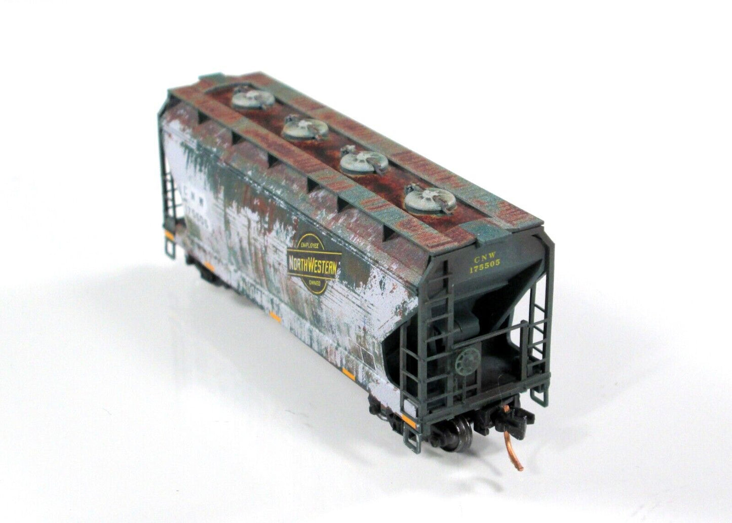 N Scale **CNW** Weathered ACF Hopper #175505 ---- Micro Trains 09244450