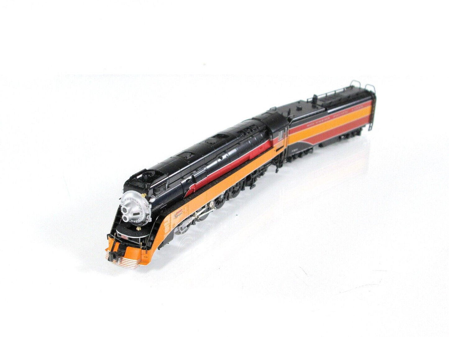 N Scale **SOUTHERN PACIFIC DAYLIGHT** 4-8-4 GS-4, SP 4449 -Kato 126-0307 w/ DCC