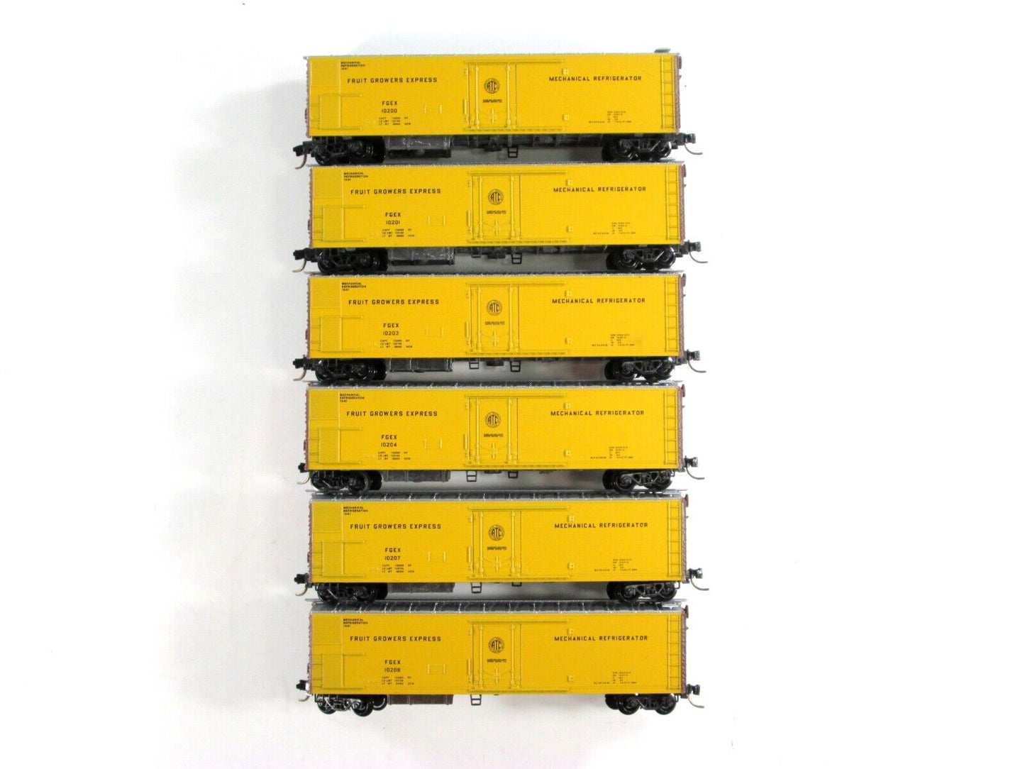N Scale **FRUIT GROWERS EXPRESS** 51' Reefer 6-Car Set -Kadee Micro Trains 69022