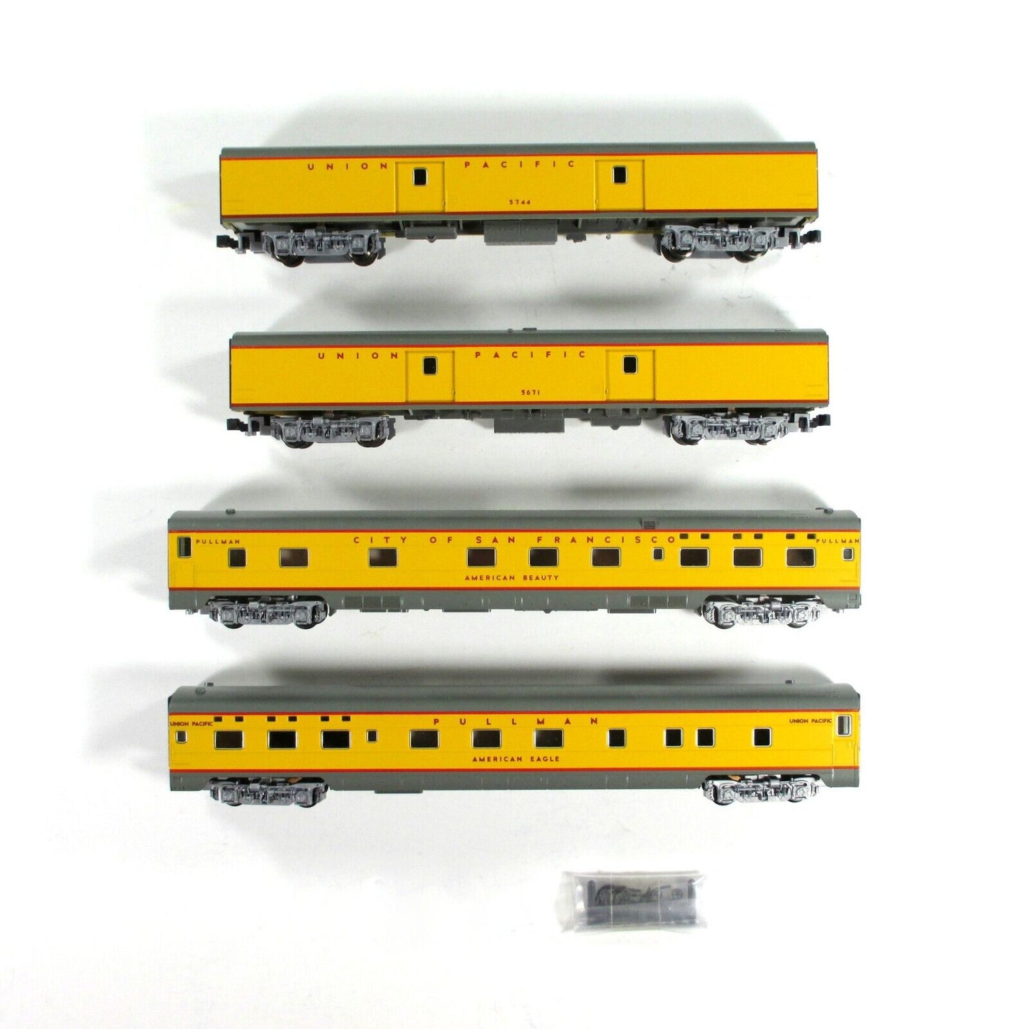 N Scale ***UNION PACIFIC*** Streamliner Passenger 4-Car Set A ---- Kato 106-5011
