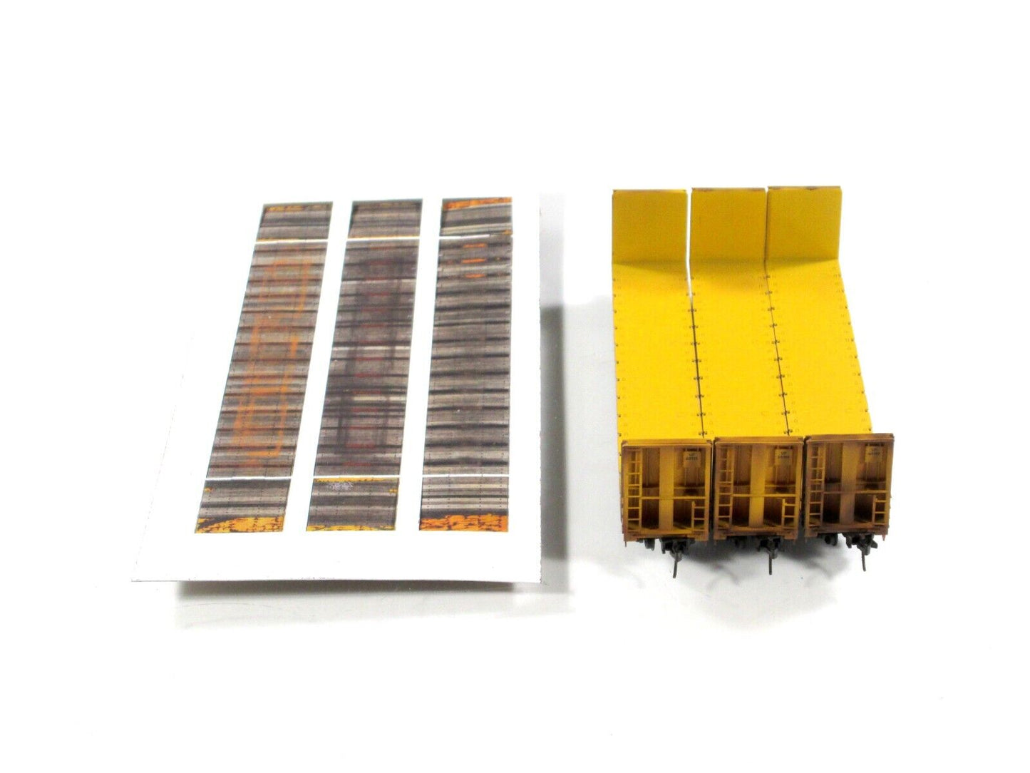 N Scale **UNION PACIFIC** Weathered 61' Bulkhead 3-Pack -- Micro Trains 98305049