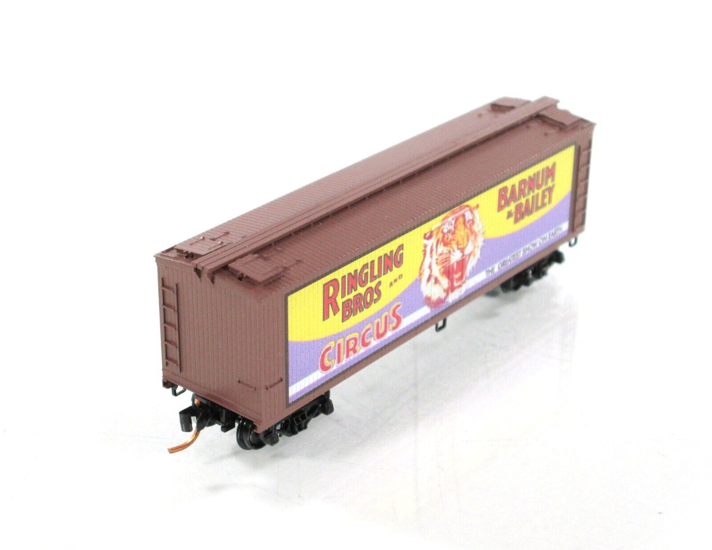 N Scale ***RINGLING CIRCUS*** Billboard Car #10 Box Car -- Micro Trains 04700410