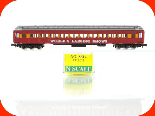 N Scale ***WORLD'S LARGEST SHOWS*** Circus Passenger Coach ---- Model Power 8614