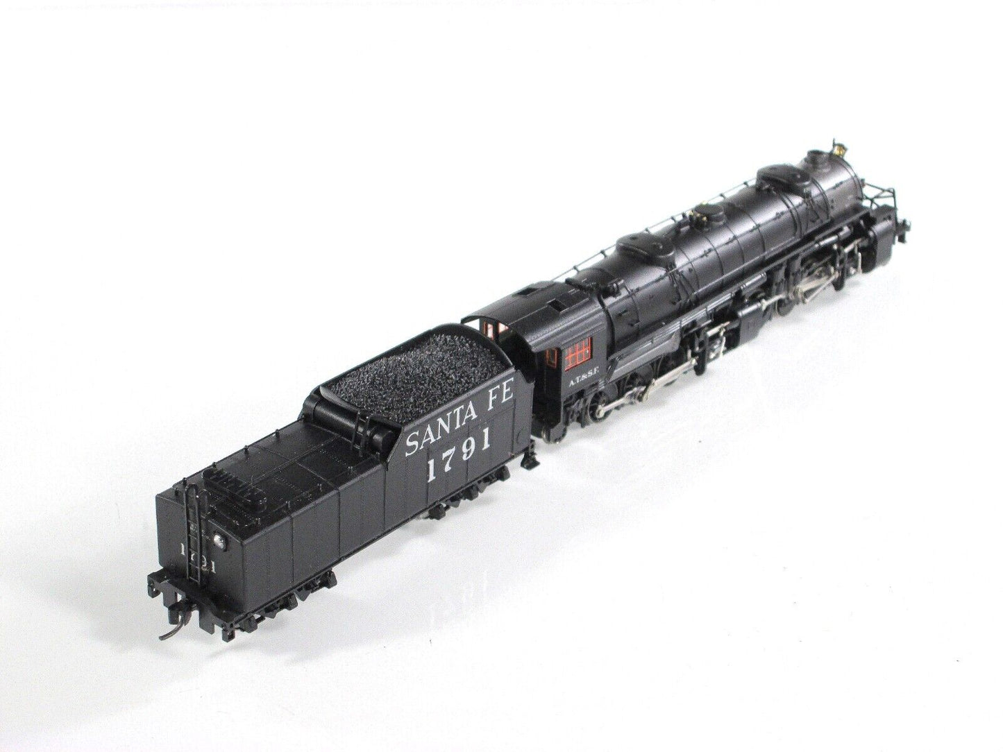 N Scale **SANTA FE** USRA 2-8-8-2 Steam Locomotive, AT&SF #1791 - Life-Like 7528