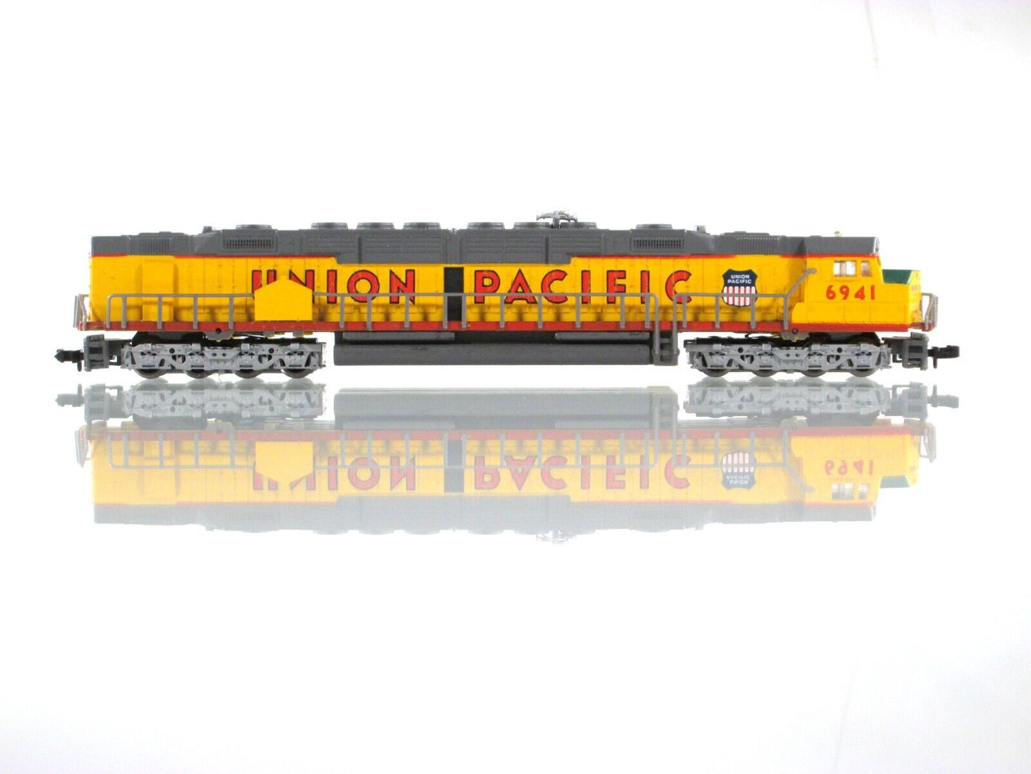 N Scale *UNION PACIFIC* EMD DD40AX, UP 6941 -Bachmann Spectrum 11456 *Needs Help