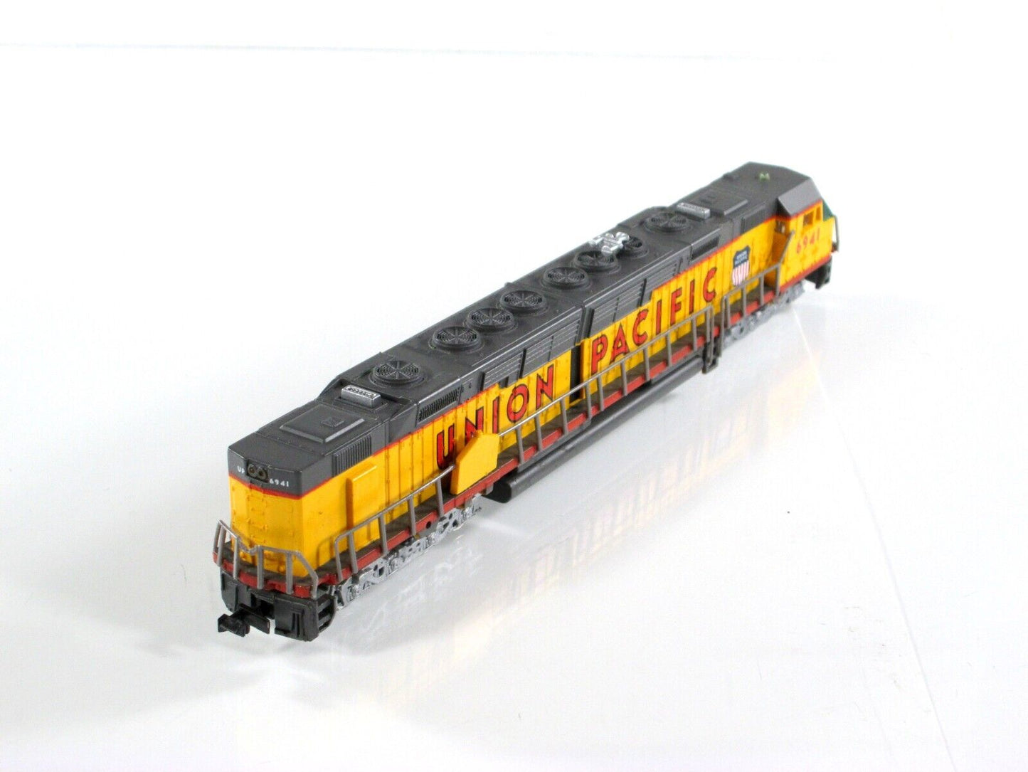 N Scale *UNION PACIFIC* EMD DD40AX, UP 6941 -Bachmann Spectrum 11456 *Needs Help