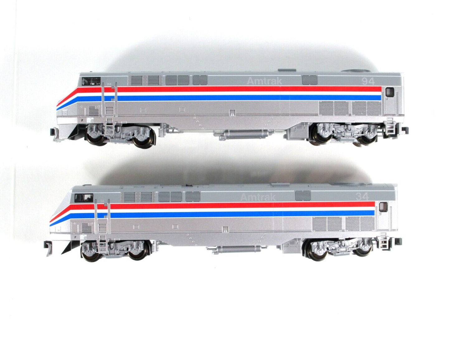 N Scale ***AMTRAK*** Phase III P42 Locomotive Set #34,94 -Kato 176-6101, DCC Rdy