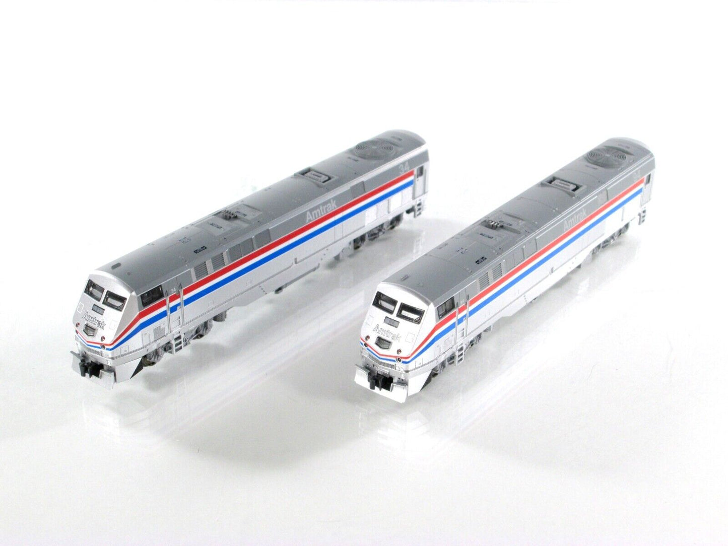 N Scale ***AMTRAK*** Phase III P42 Locomotive Set #34,94 -Kato 176-6101, DCC Rdy