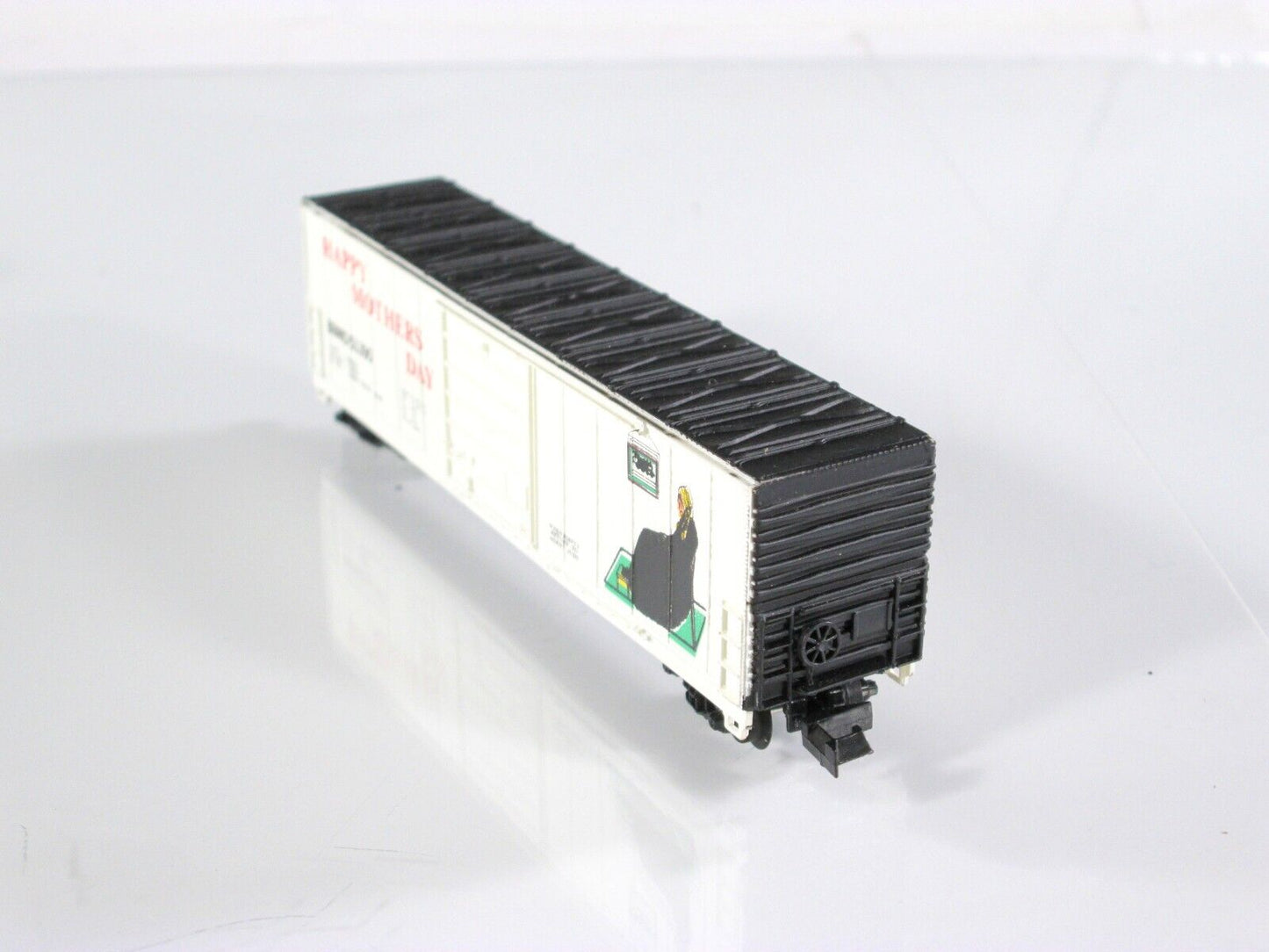 N Scale ***HAPPY MOTHER'S DAY*** 50' Door Box Car - BBMD 51390 ---- Bev-Bel 2173