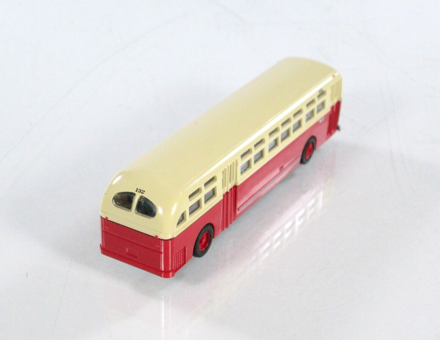 N Scale ***DENVER TRAMWAY*** Transit Motor Coach #132 - WHEELS of TIME 90542