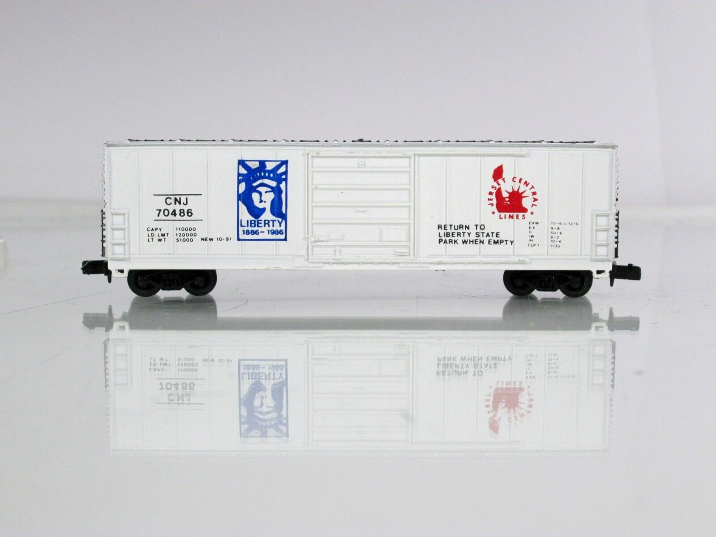 N Scale ***STATUE of LIBERTY*** 4th of July Box Car, CNJ 70486 ---- Bev-Bel 2189
