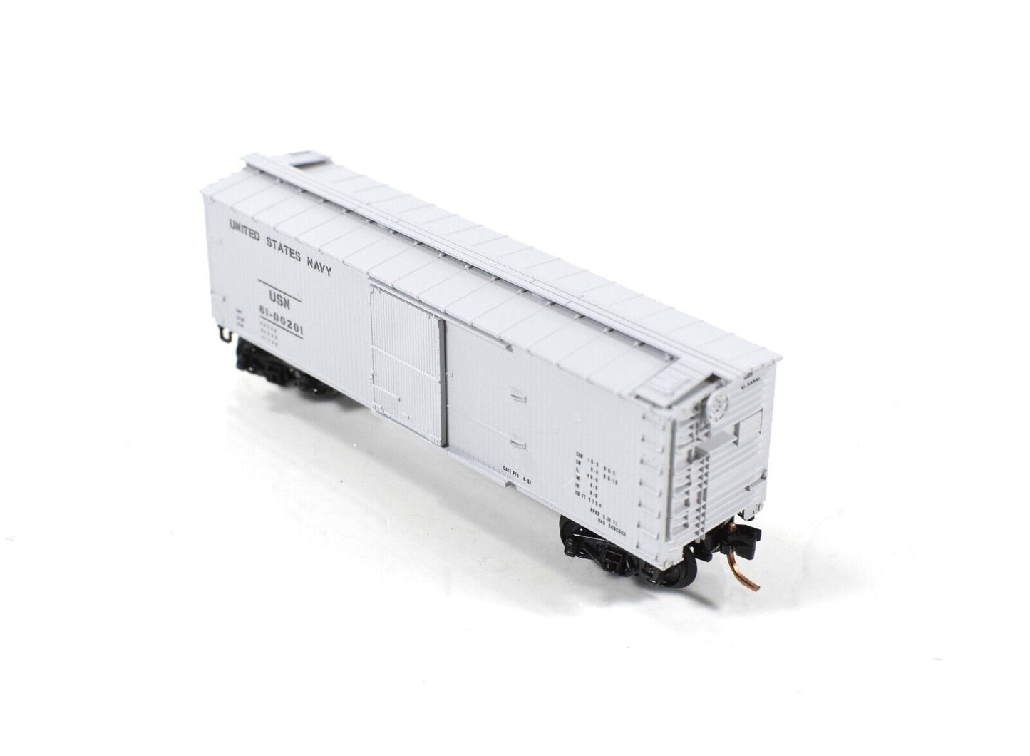 N Scale ***US NAVY*** 40' Military Box Car - USN 61-00201 -Micro Trains 04200050