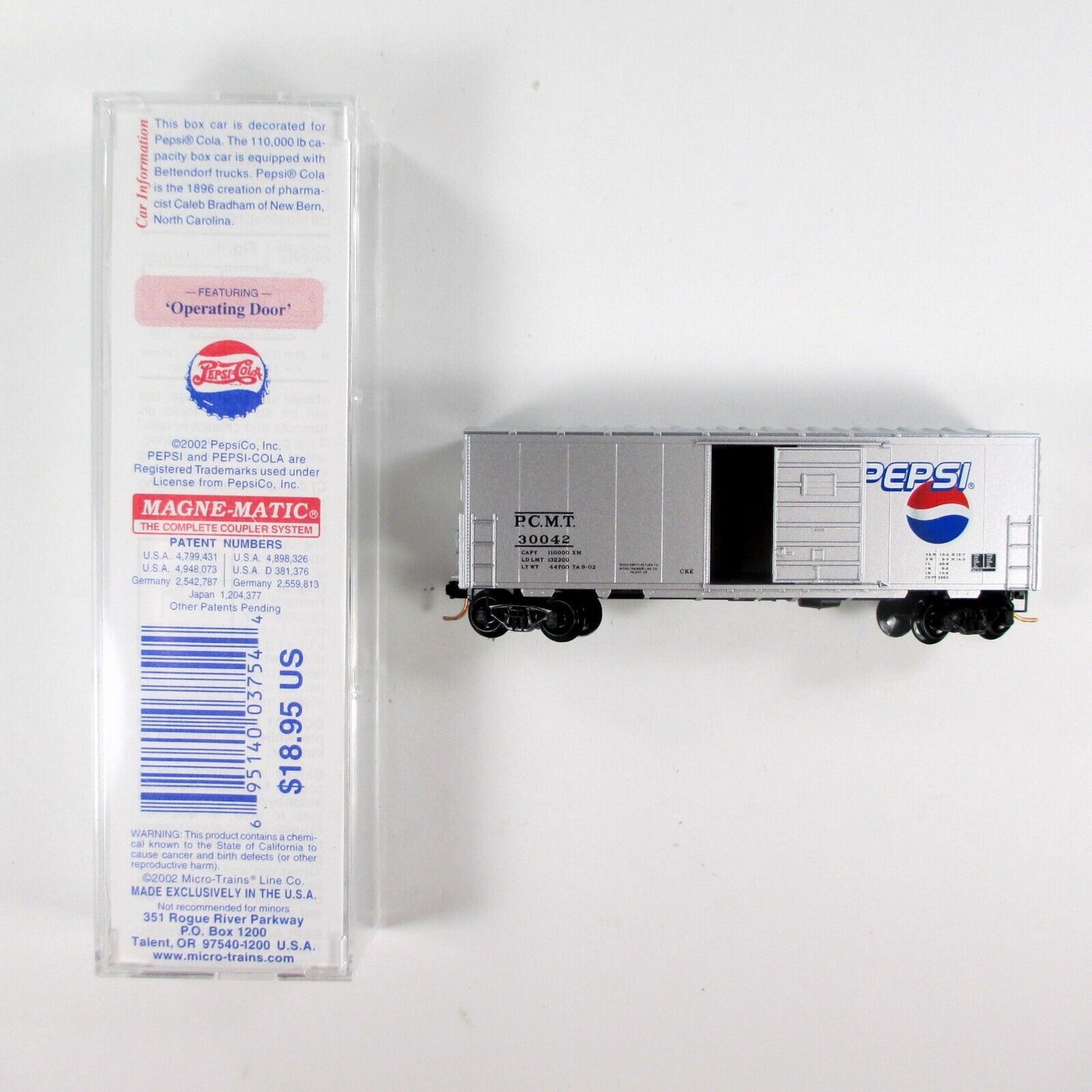 N Scale PEPSI-COLA 40' Billboard Box Car ---- PCMT 30042 ---- Micro Trains 24300
