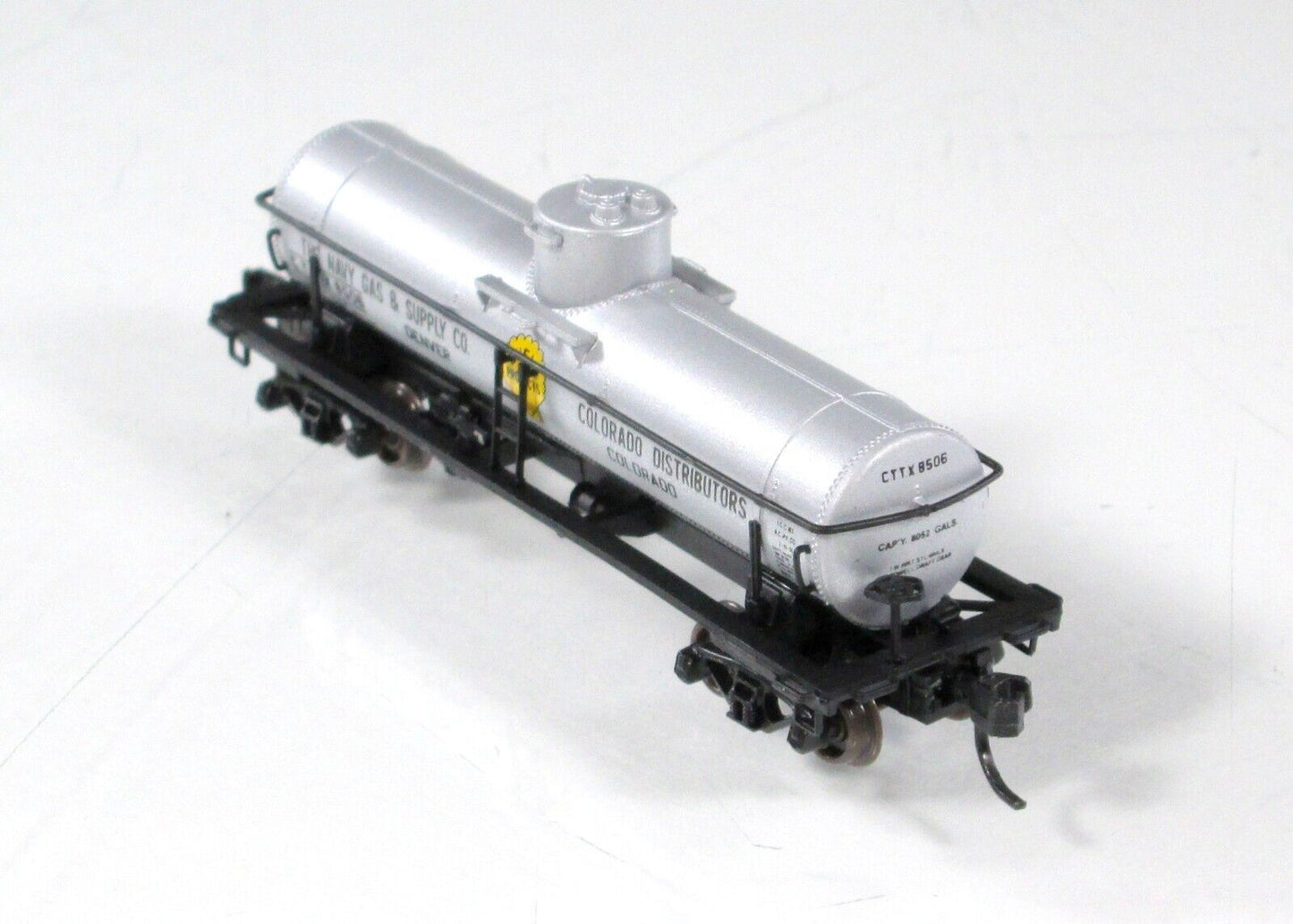 N Scale ***NAVY GAS & SUPPLY*** Tank Car, CTTX 8506 - Intermountain 66310 **RARE