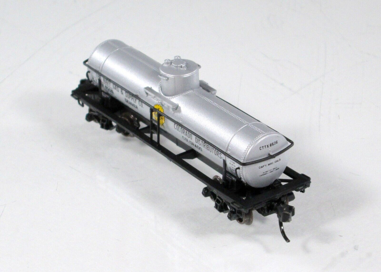 N Scale ***NAVY GAS & SUPPLY*** Tank Car, CTTX 8506 - Intermountain 66310 **RARE