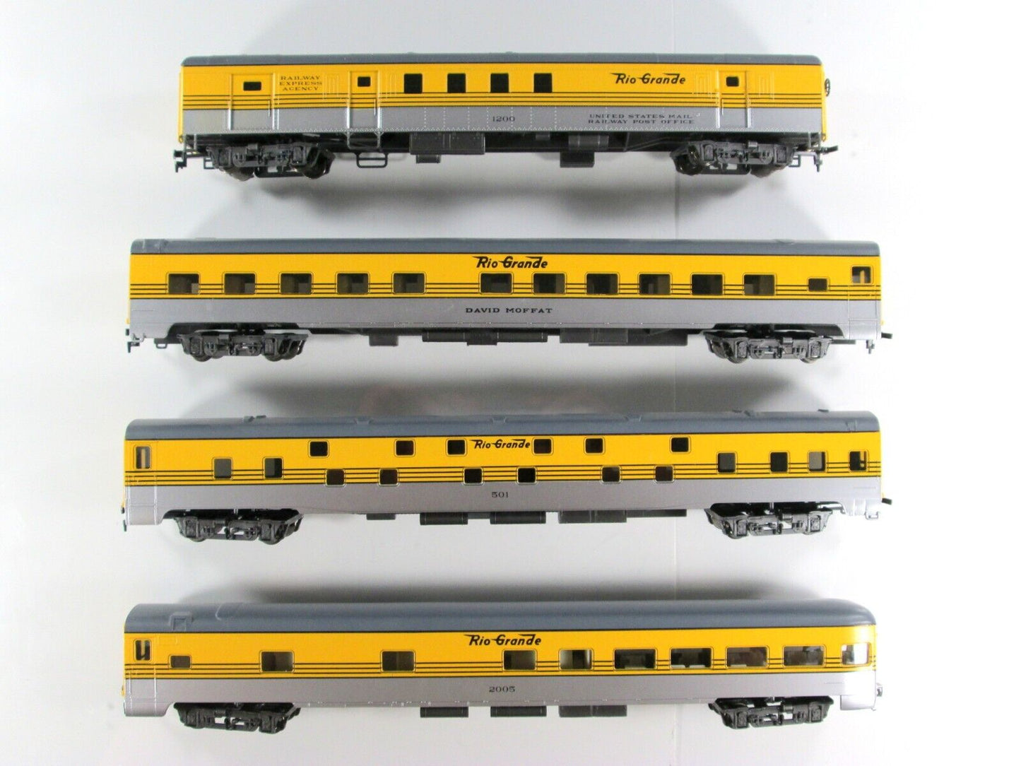 HO Scale DENVER RIO GRANDE 1930s Lightweight Passenger 4-Car Set, Rivarossi 6937